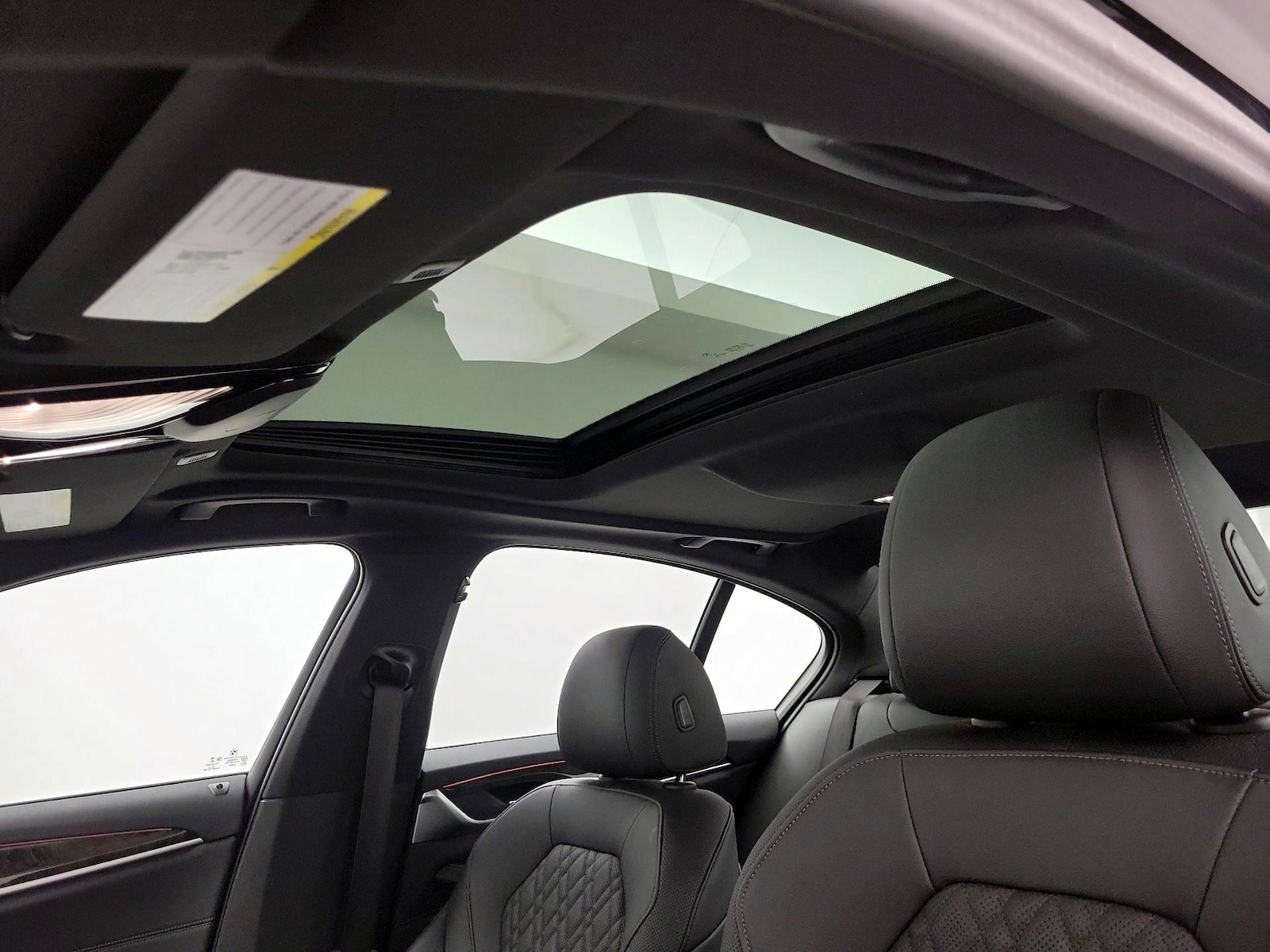 2023 BMW 5 Series 530i - Photo 21