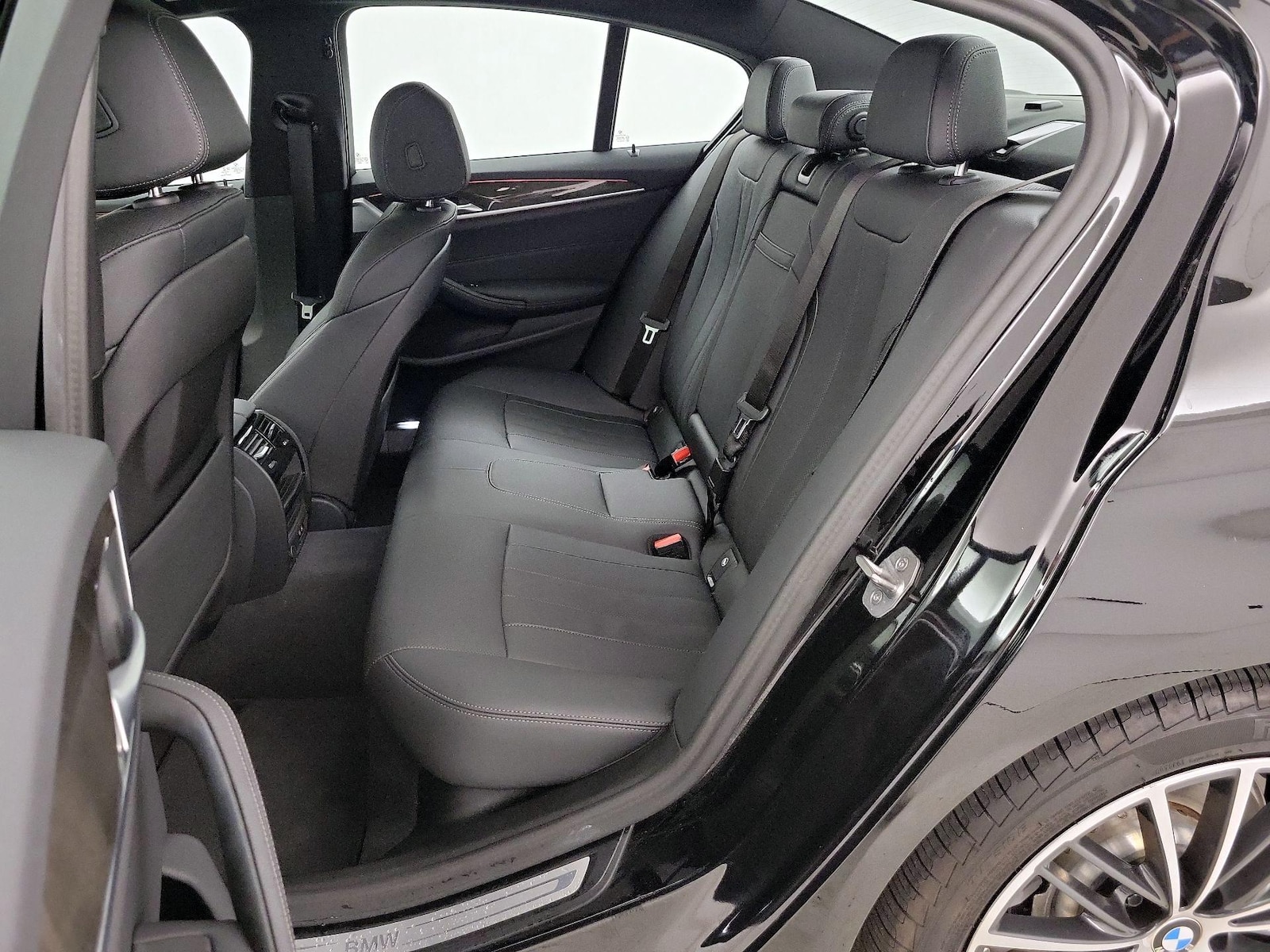 2023 BMW 5 Series 530i - Photo 22