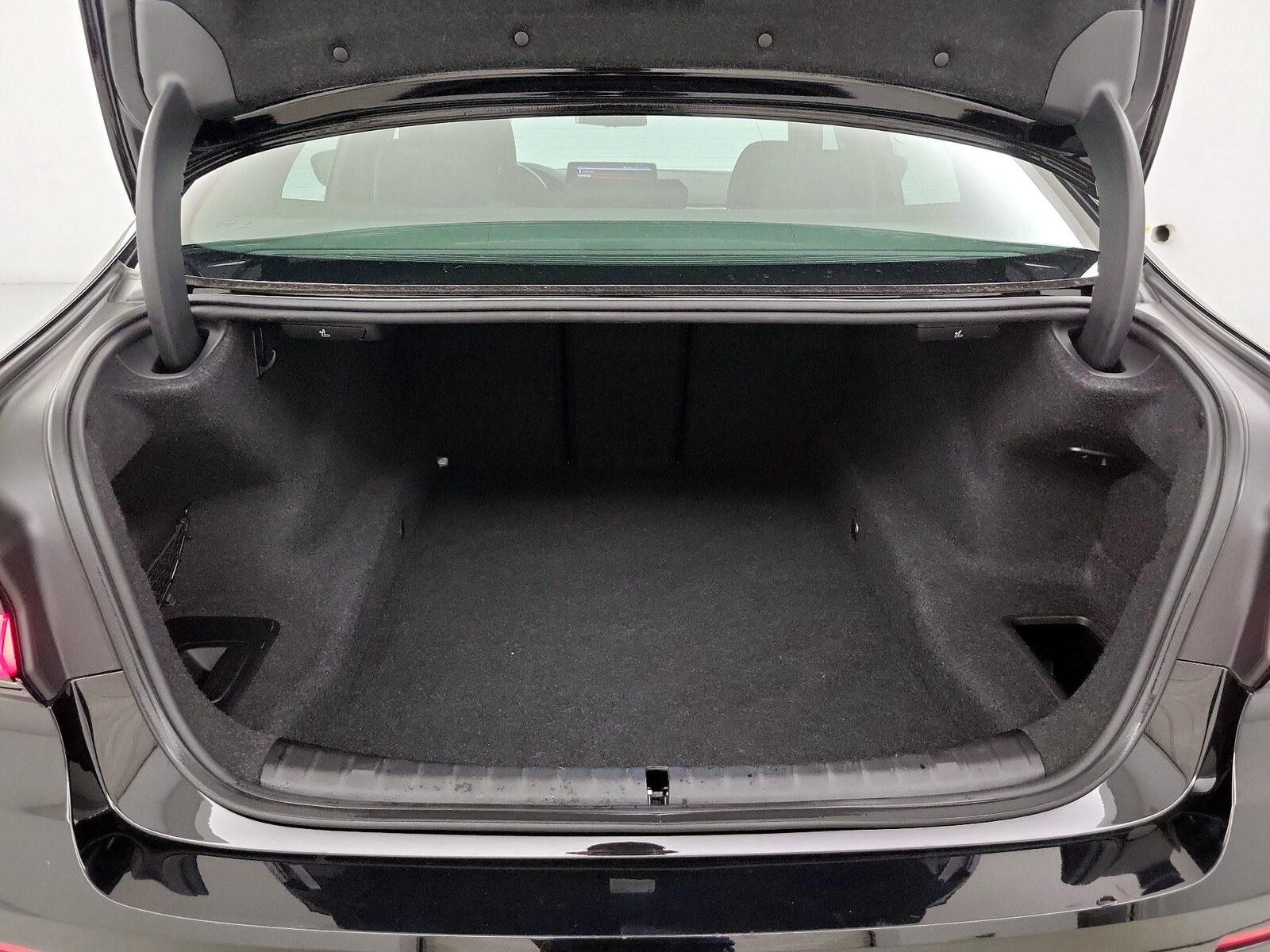 2023 BMW 5 Series 530i - Photo 23