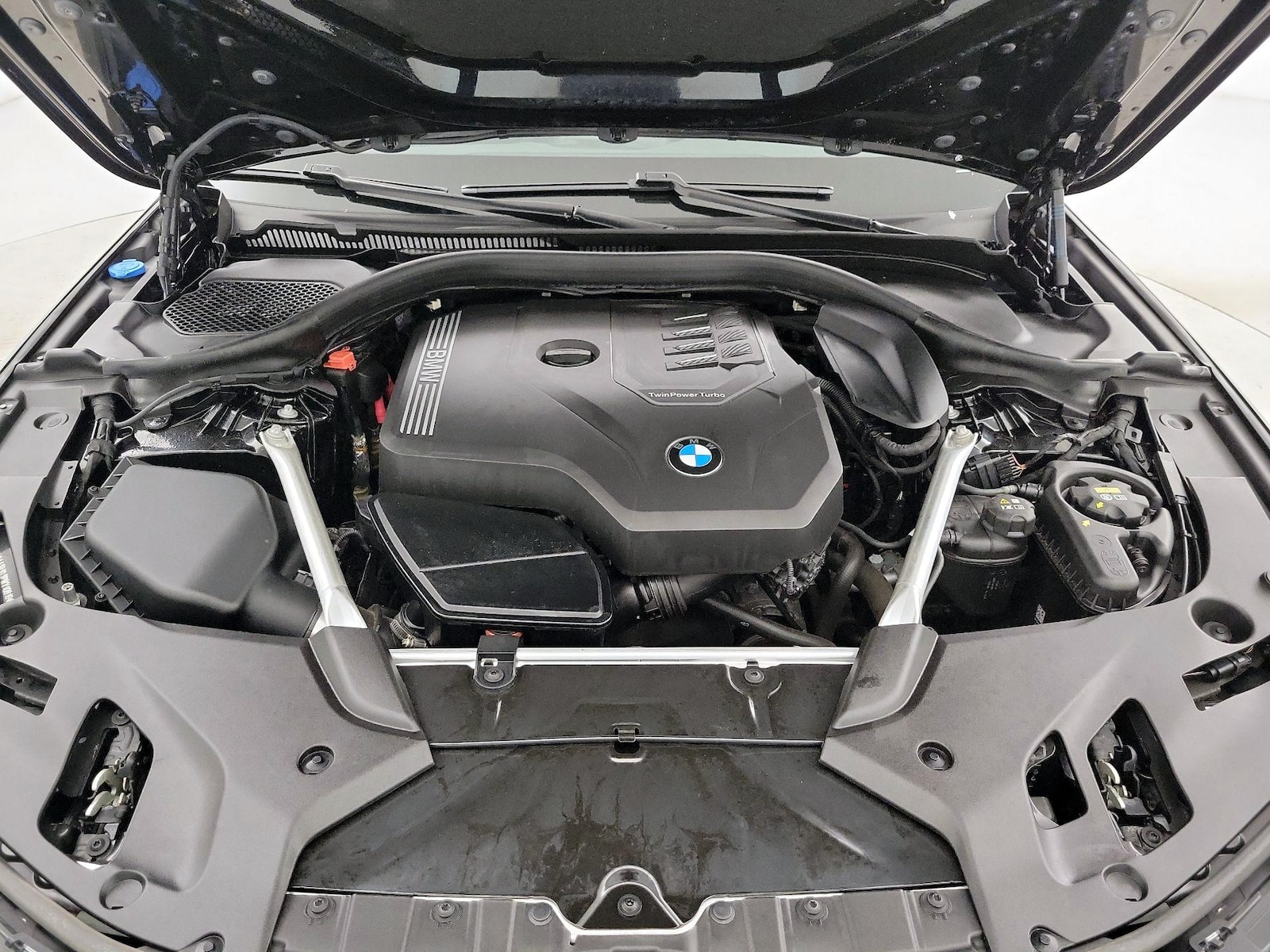 2023 BMW 5 Series 530i - Photo 24