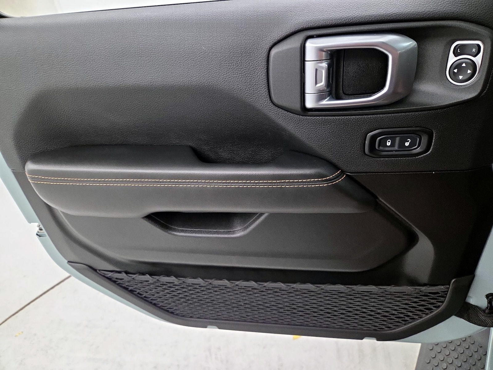 2024 Jeep Wrangler 4xe Sahara 4XE - Photo 13