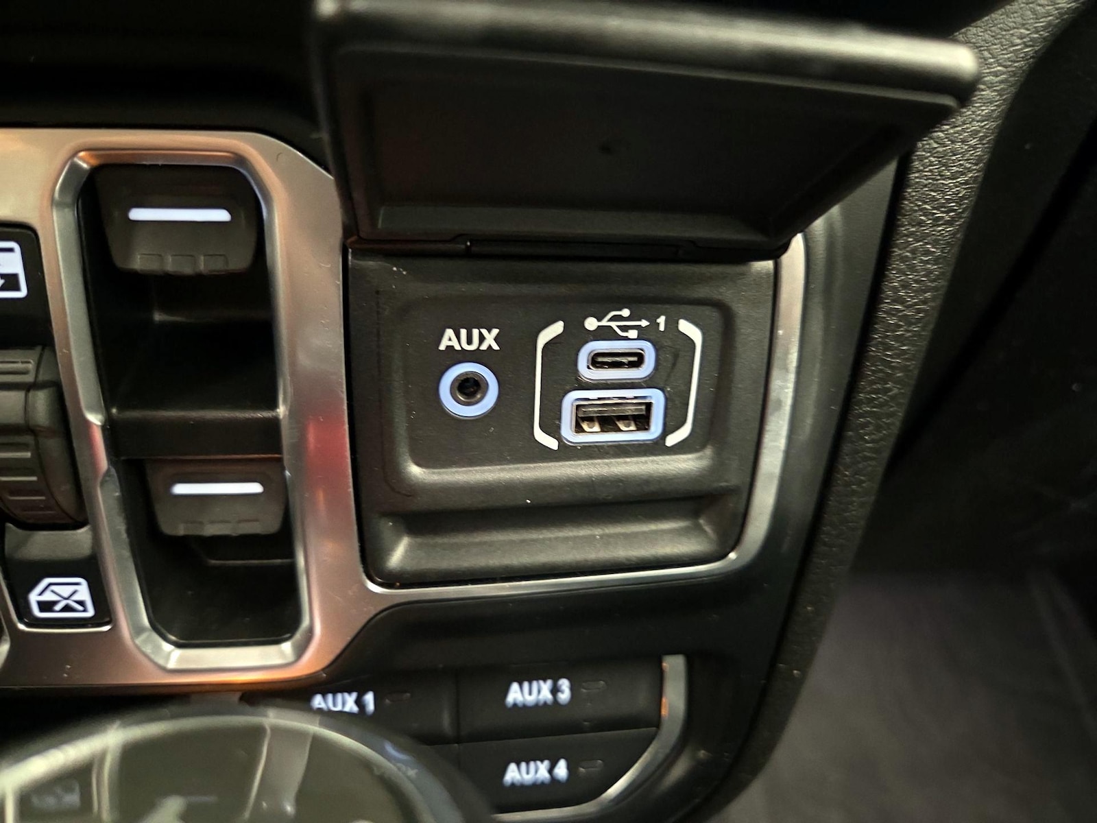 2024 Jeep Wrangler 4xe Sahara 4XE - Photo 19