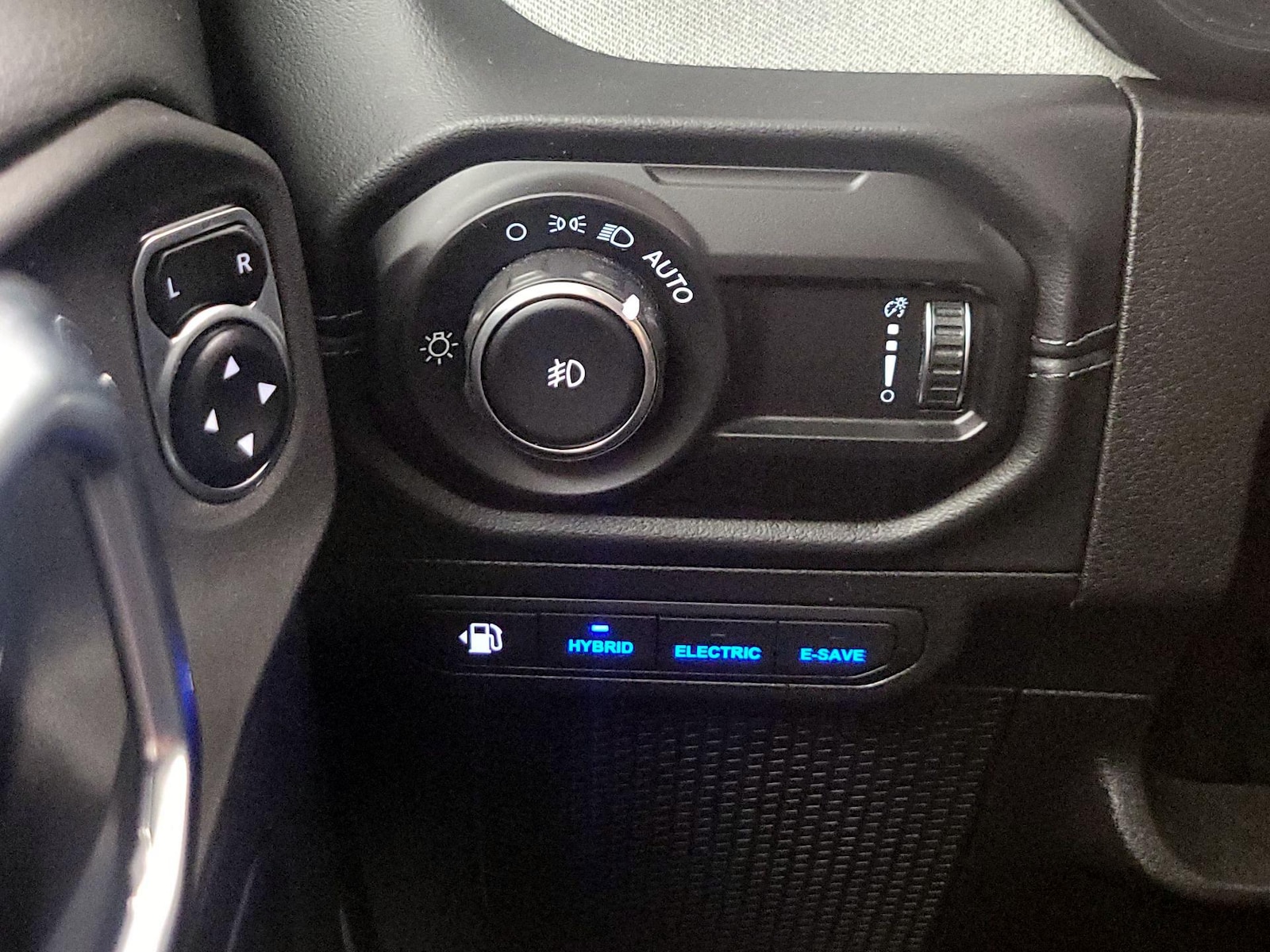 2024 Jeep Wrangler 4xe Sahara 4XE - Photo 14