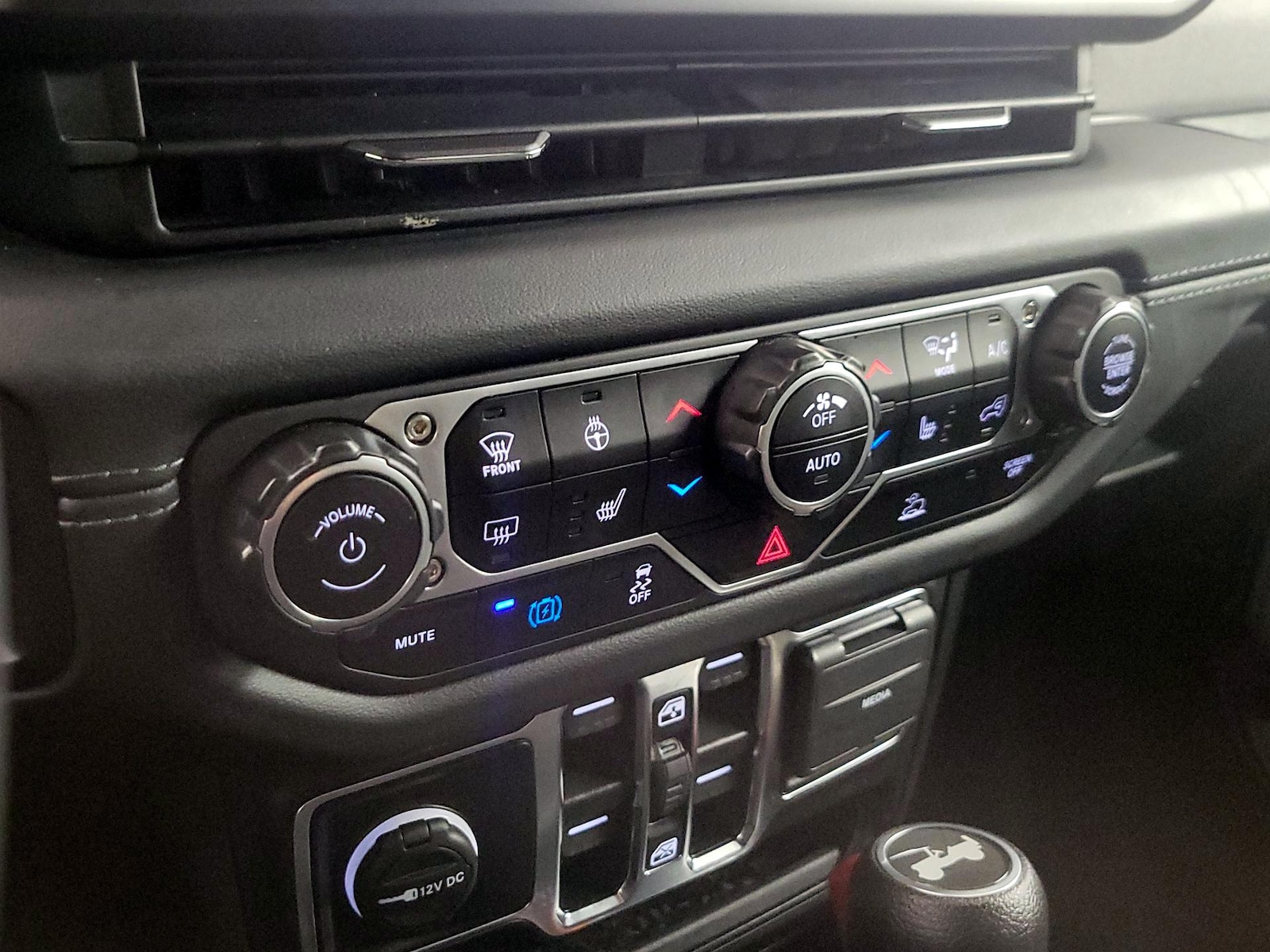 2024 Jeep Wrangler 4xe Sahara 4XE - Photo 18