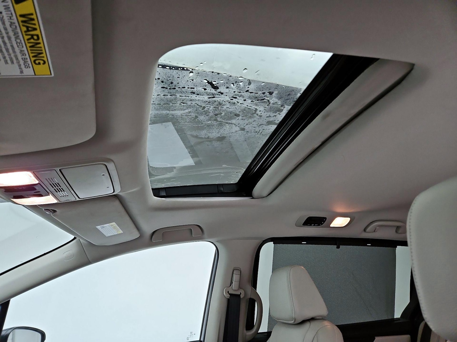 Sunroof(s) & Overhead Airbags