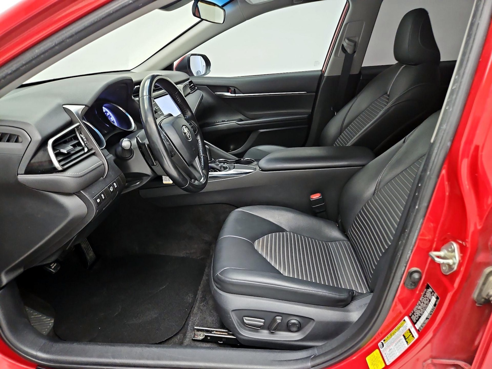 Power Seat(s) & Side Airbags