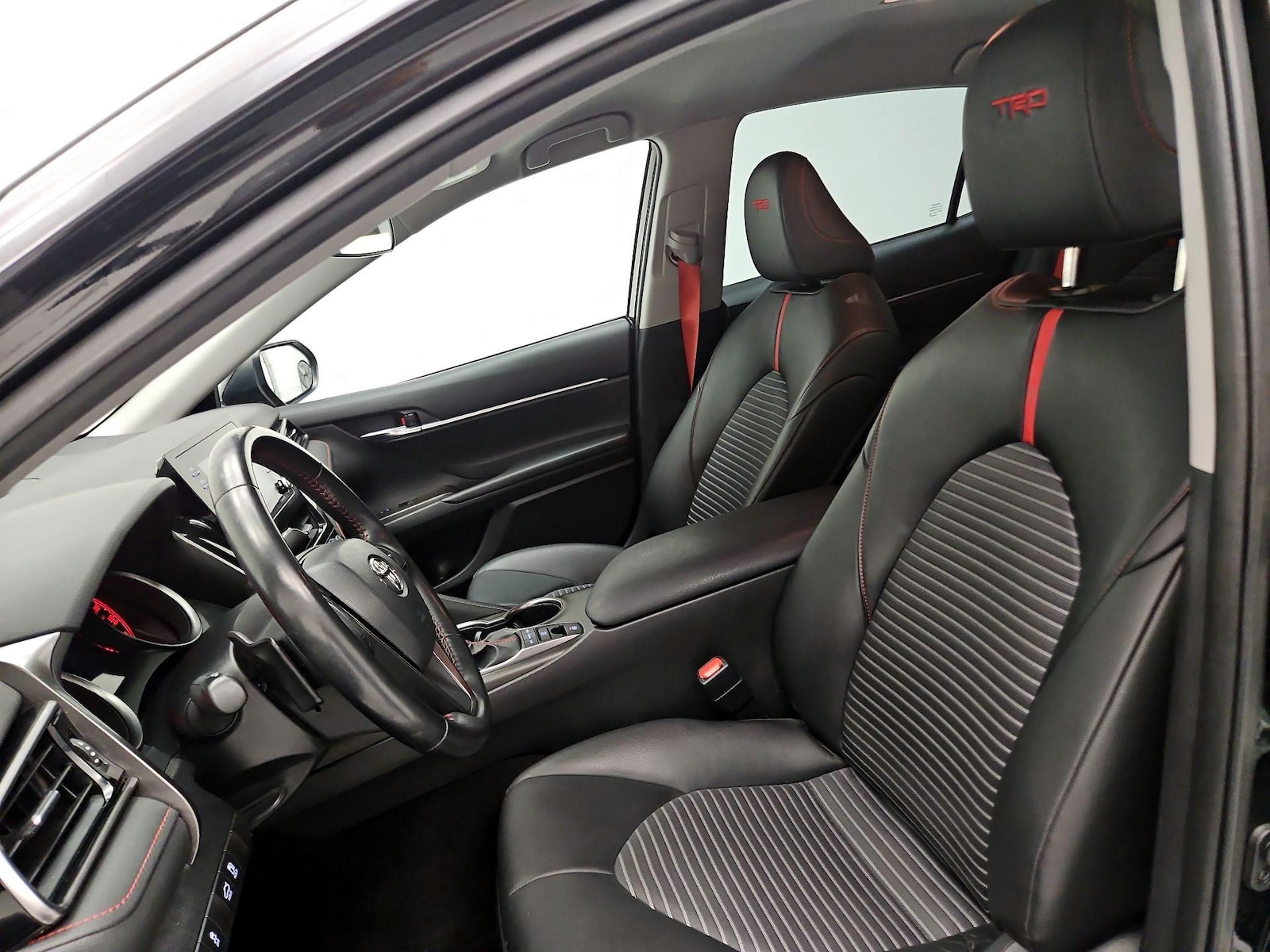 Power Seat(s) & Side Airbags