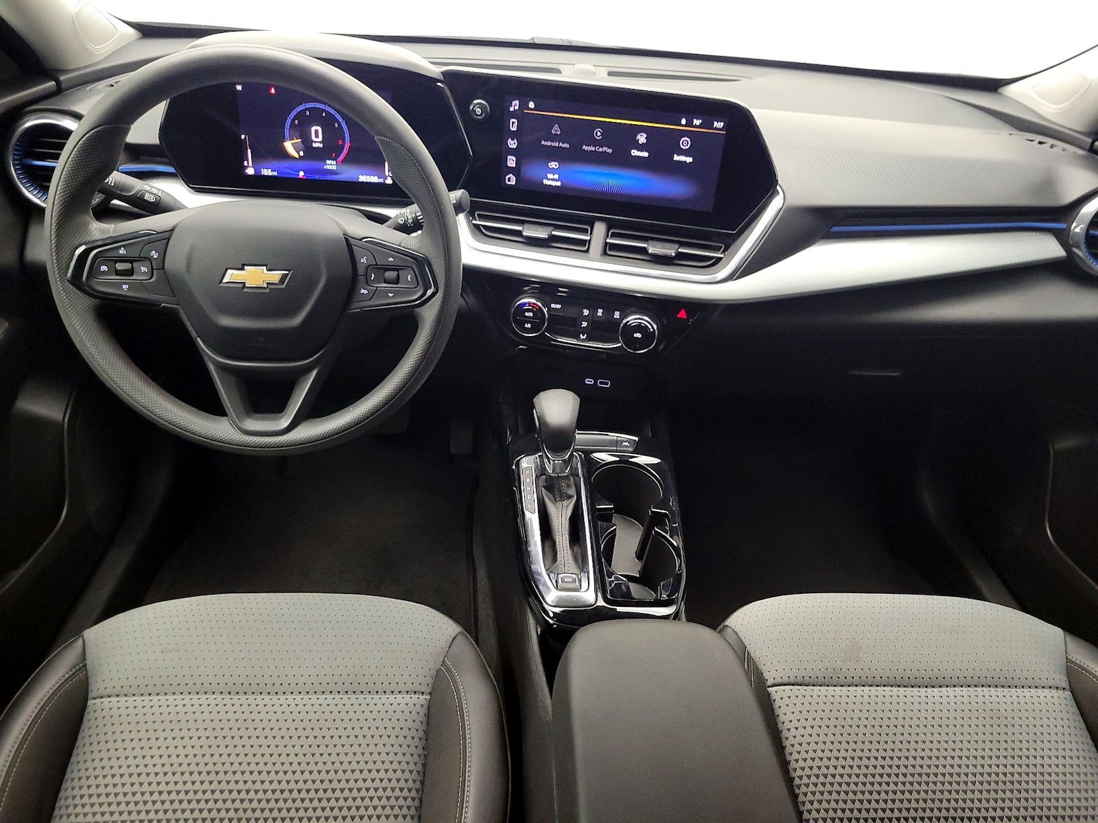 2025 Chevrolet Trax LT - Photo 10