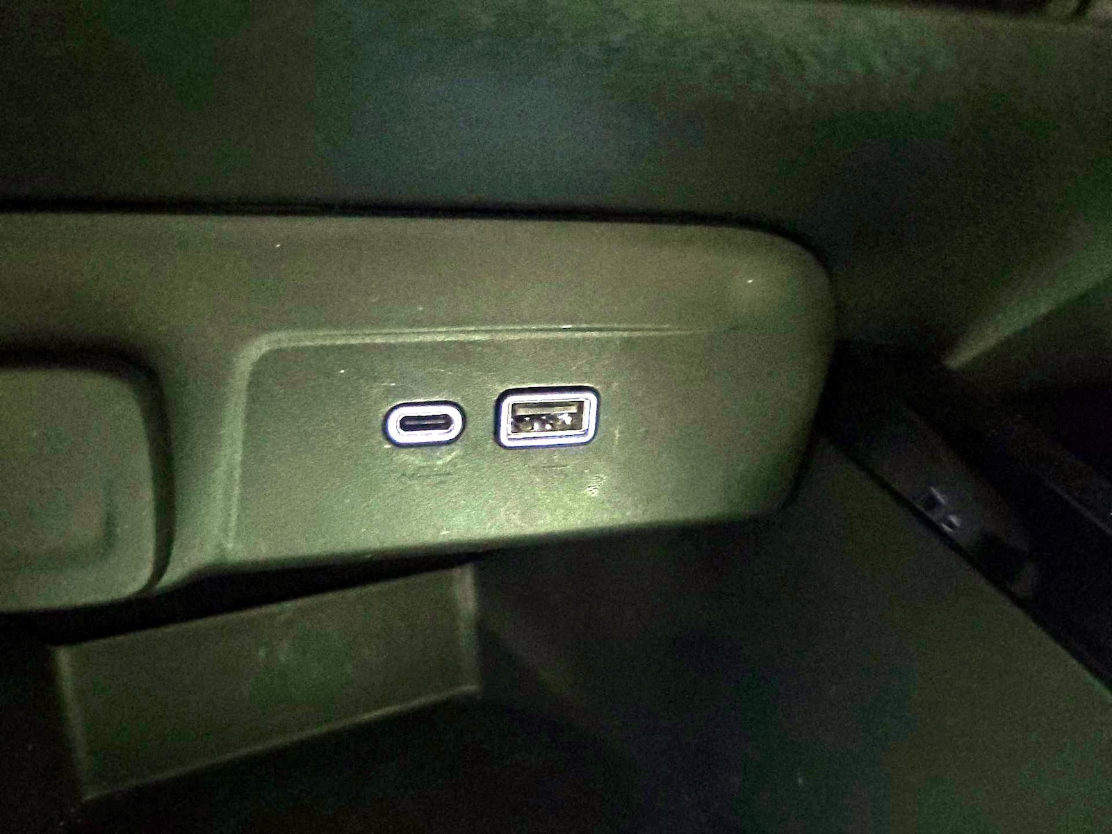 2025 Chevrolet Trax LT - Photo 18