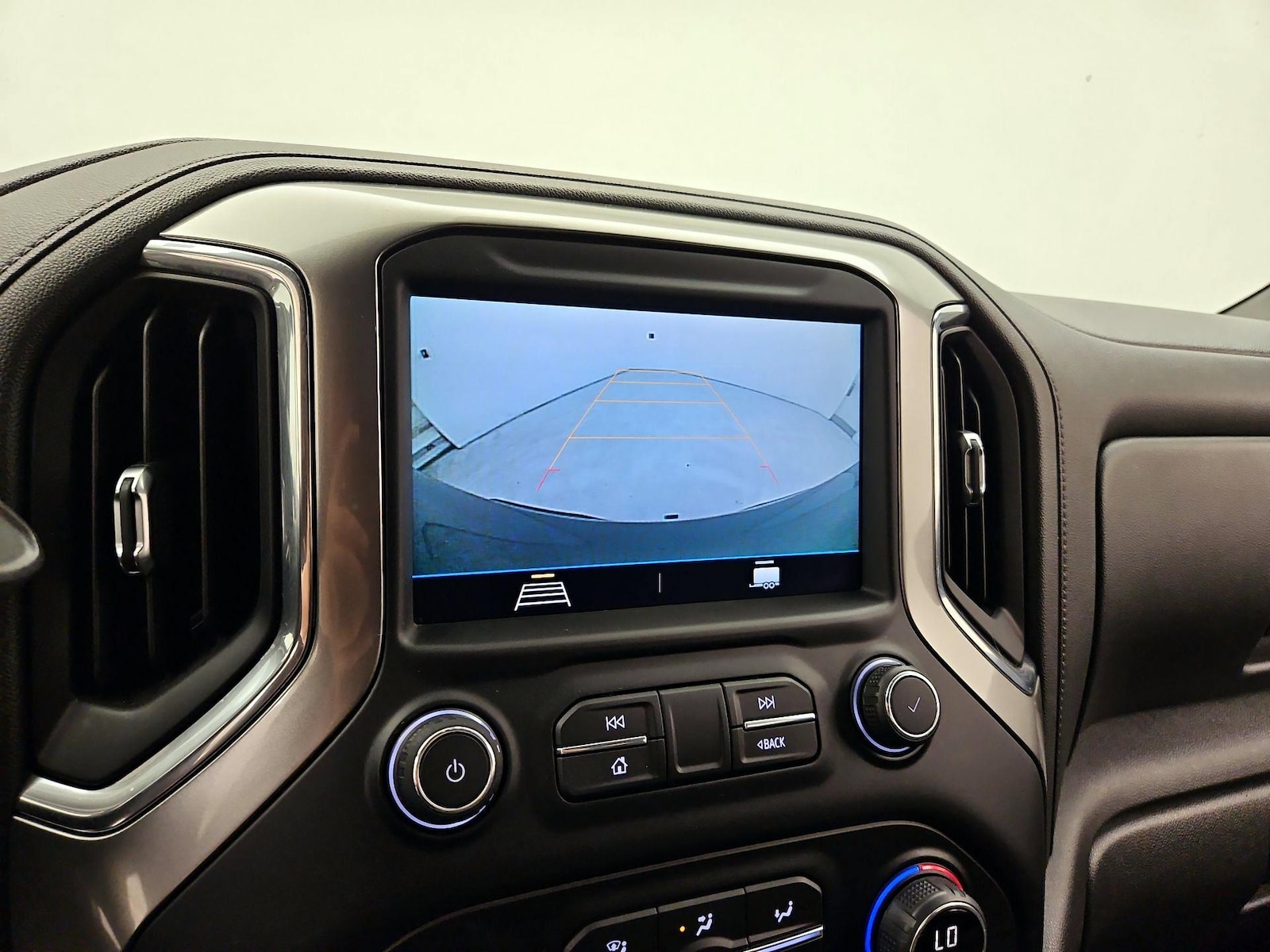 2021 Chevrolet Silverado 1500 LT - Photo 15