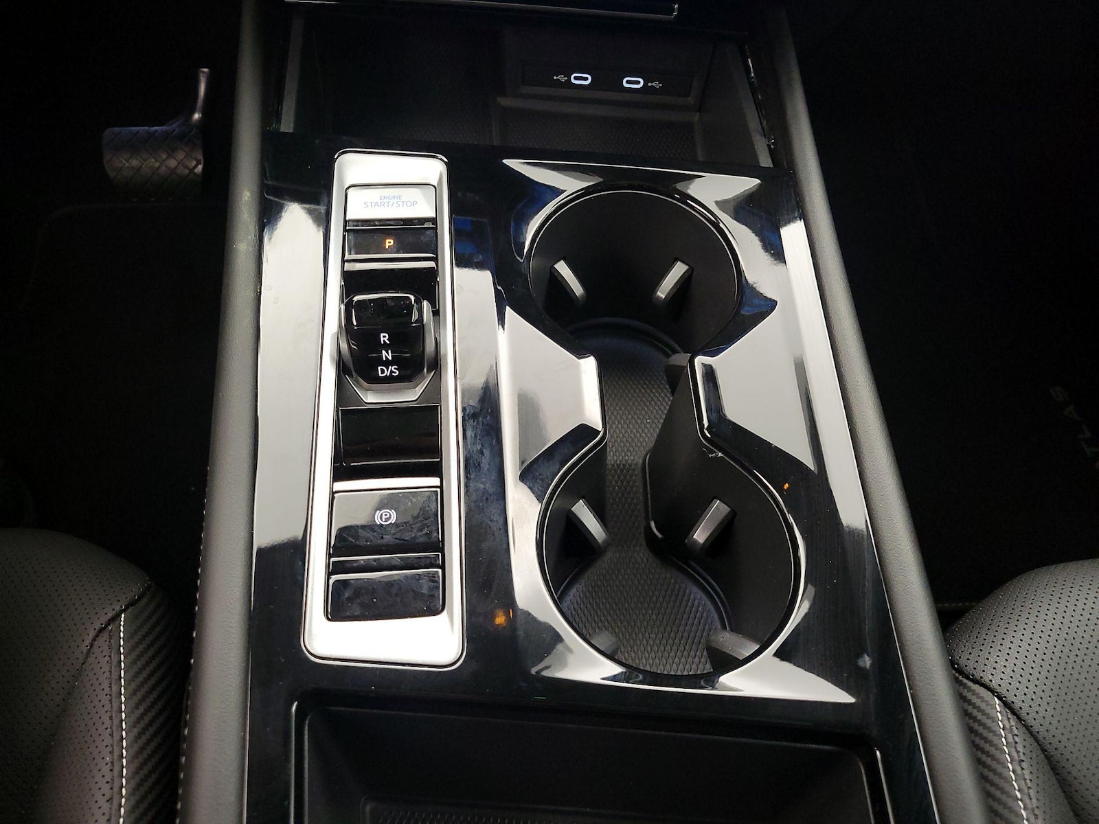 2024 Volkswagen Atlas Cross Sport SE w/Tech - Photo 19