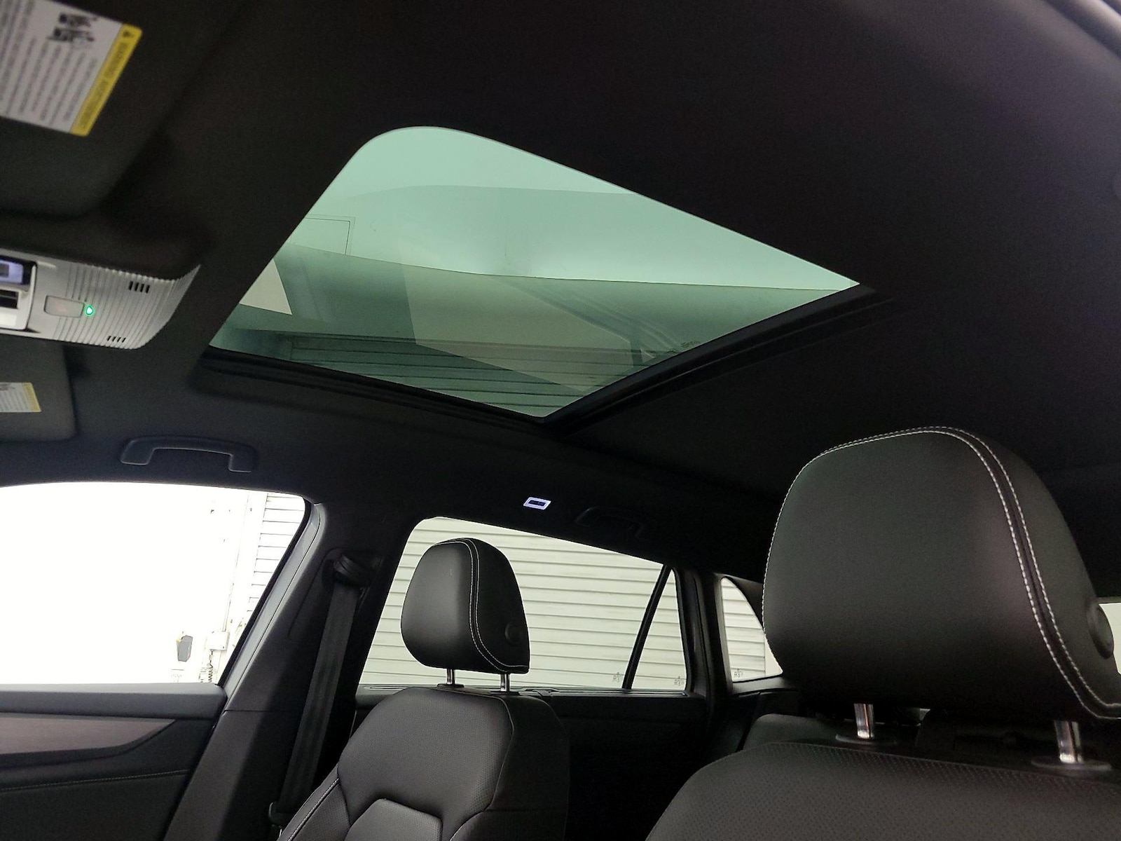 2024 Volkswagen Atlas Cross Sport SE w/Tech - Photo 21