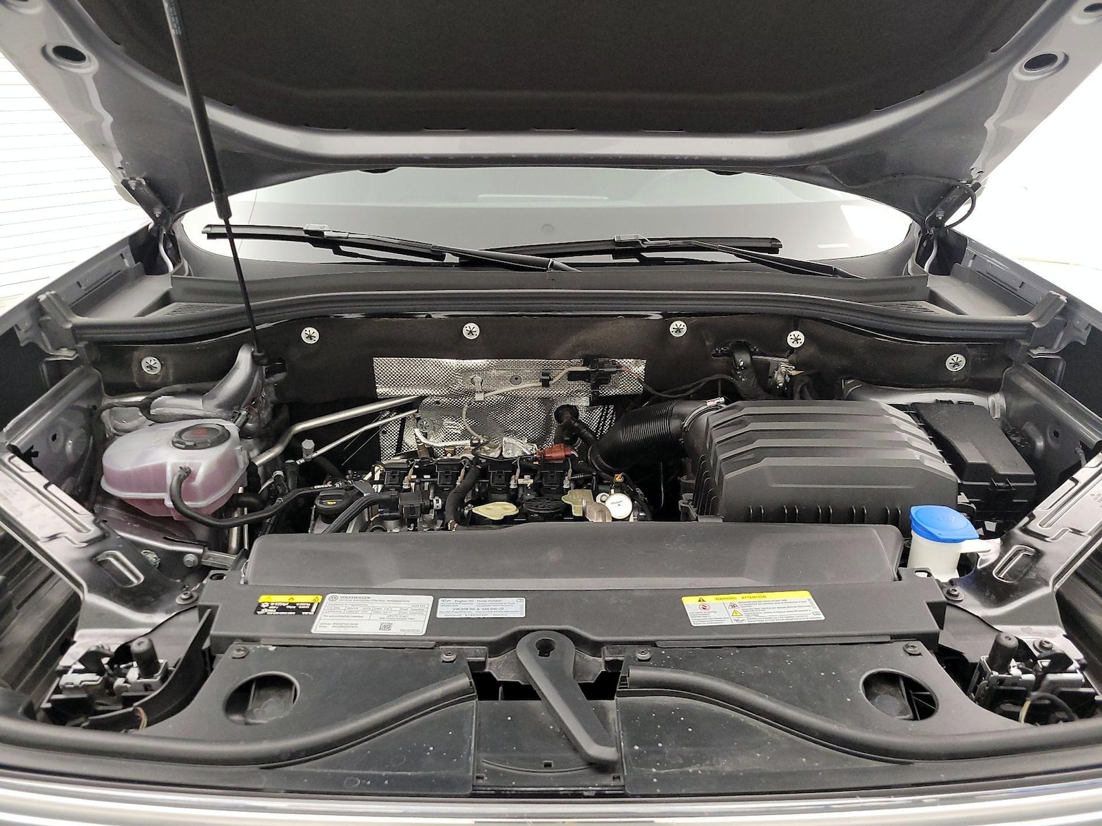 2024 Volkswagen Atlas Cross Sport SE w/Tech - Photo 24