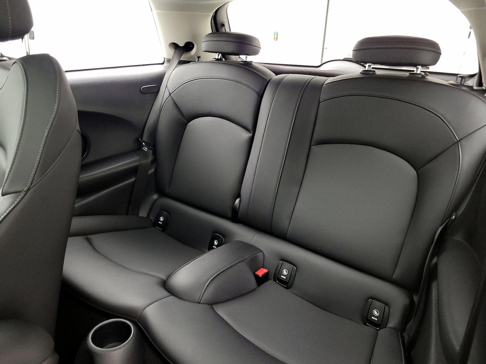 2024 MINI Hardtop 2 Door S - Photo 22