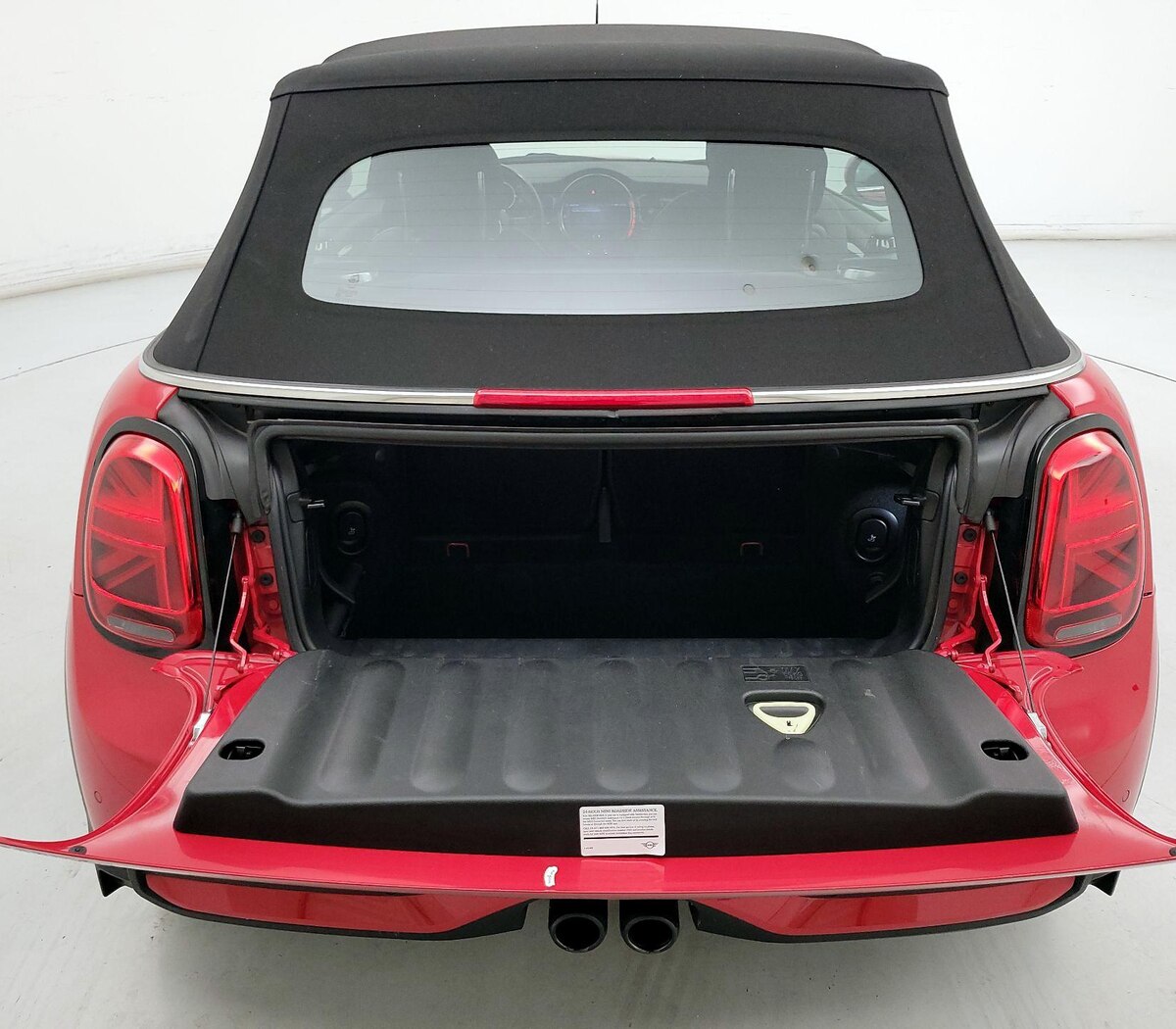 Trunk/Cargo (Seats Up)