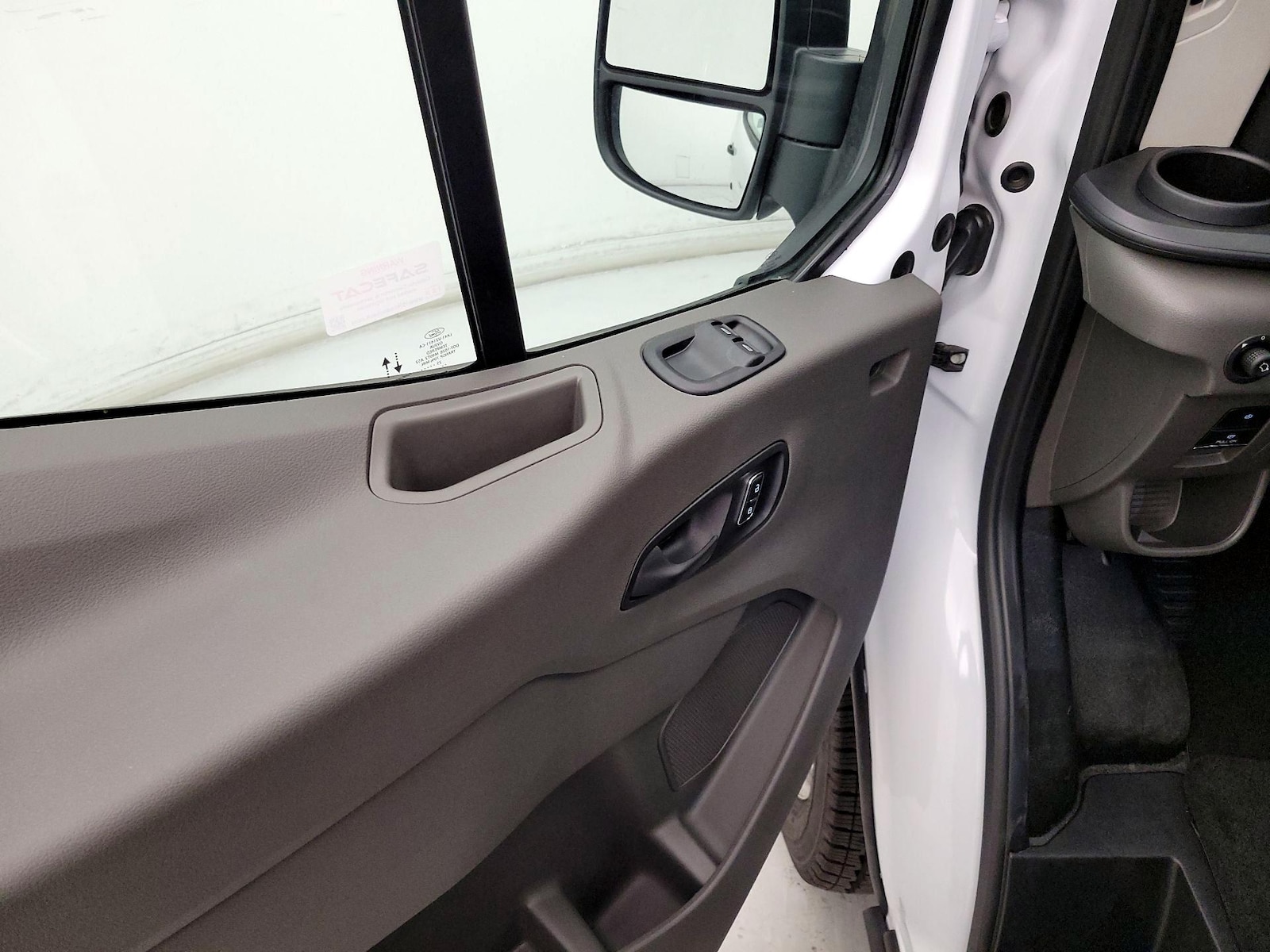 2025 Ford Transit Van Base - Photo 13