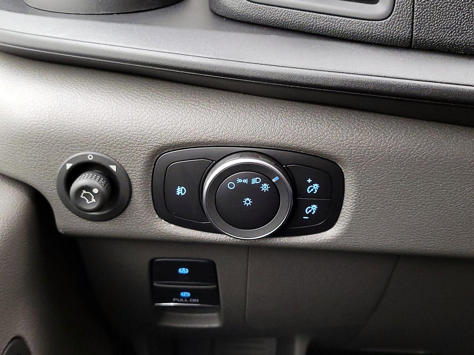 2025 Ford Transit Van Base - Photo 14