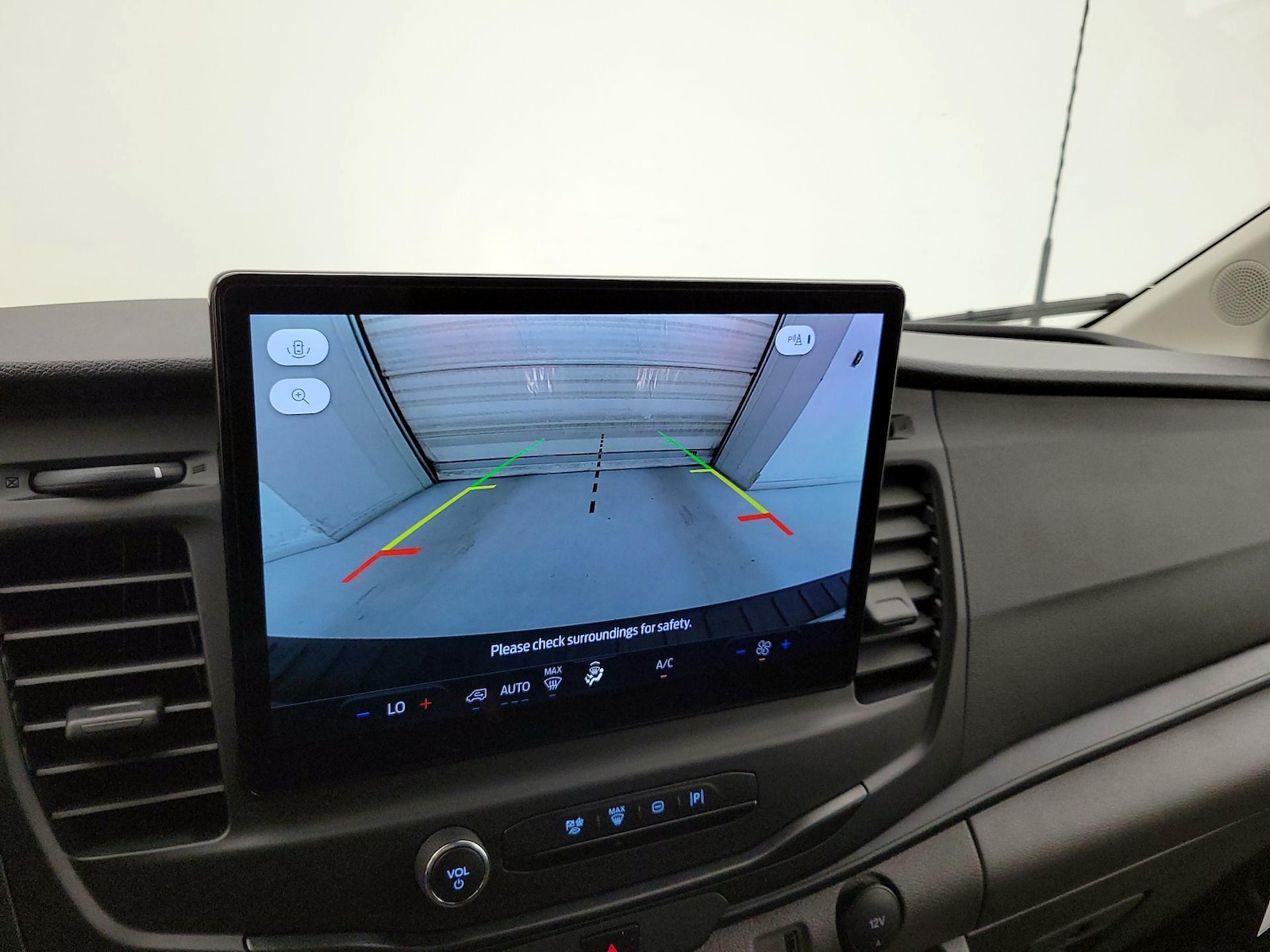 2025 Ford Transit Van Base - Photo 16