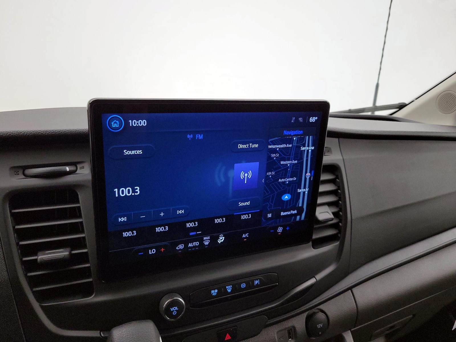 2025 Ford Transit Van Base - Photo 17