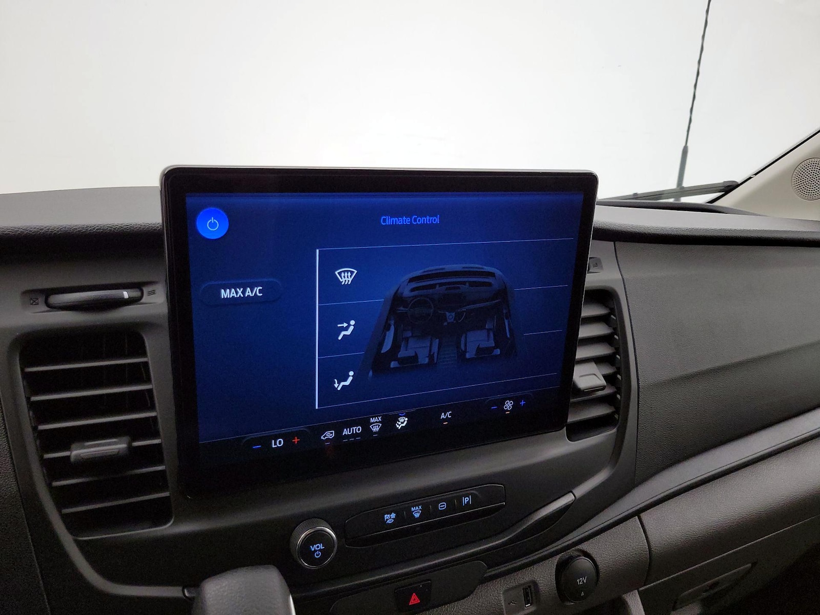 2025 Ford Transit Van Base - Photo 18