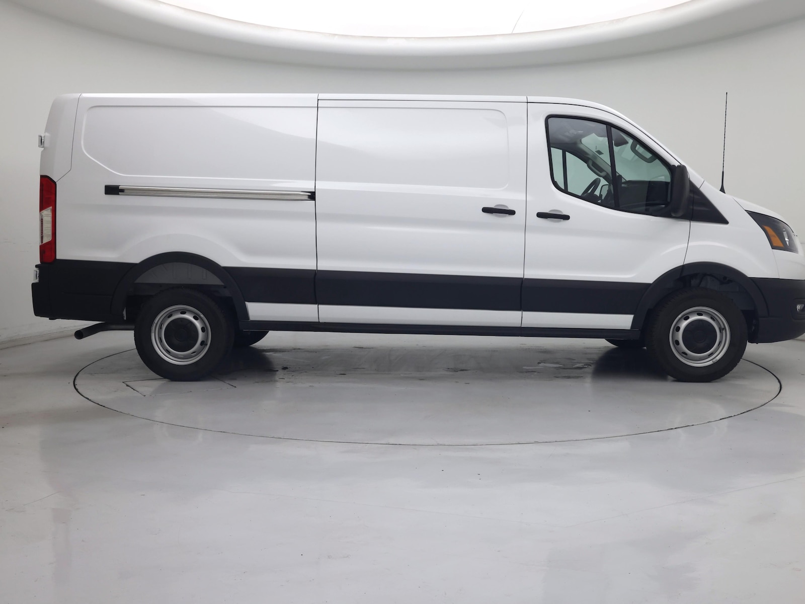 2025 Ford Transit Van Base - Photo 8