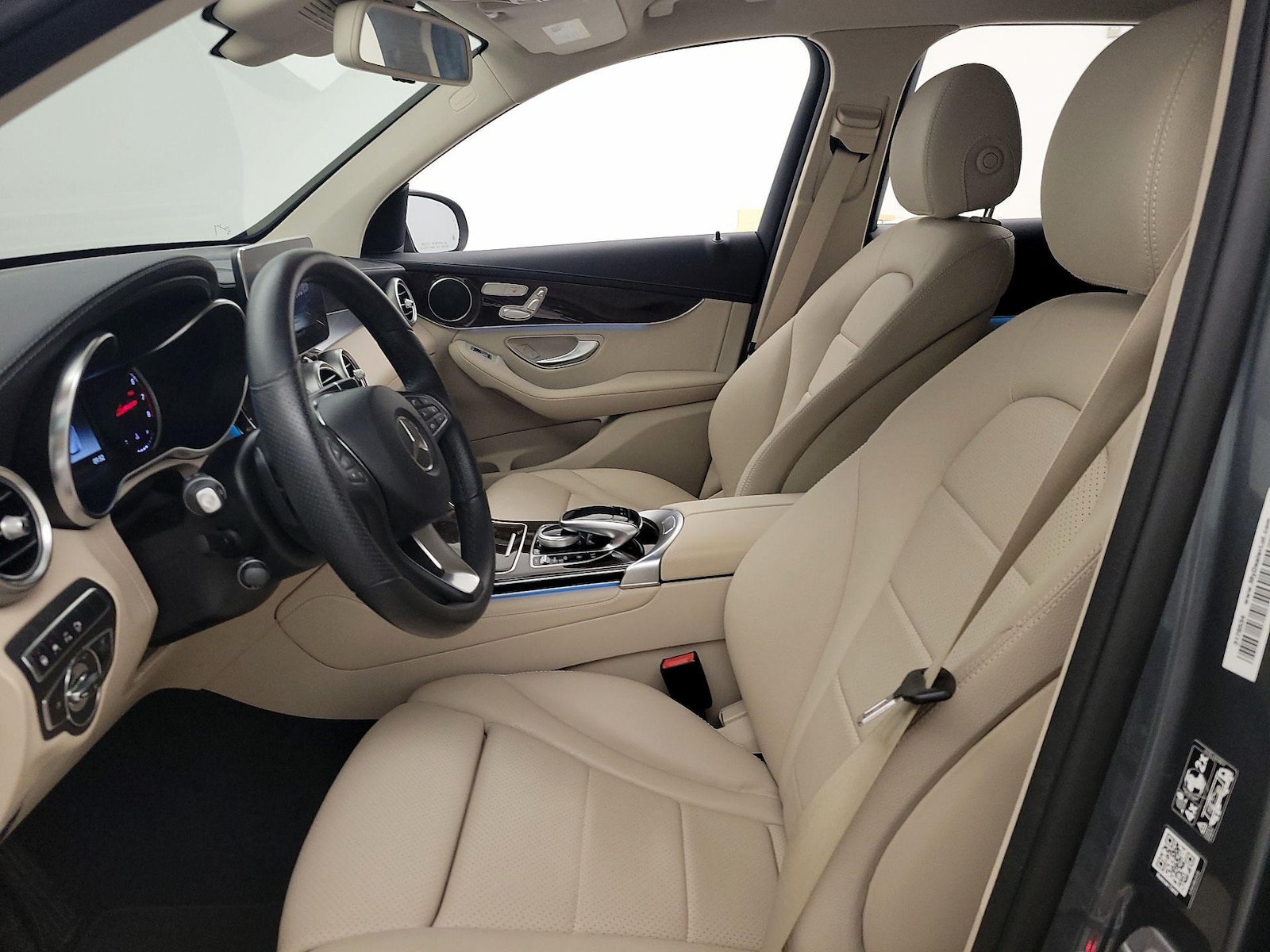 Power Seat(s) & Side Airbags