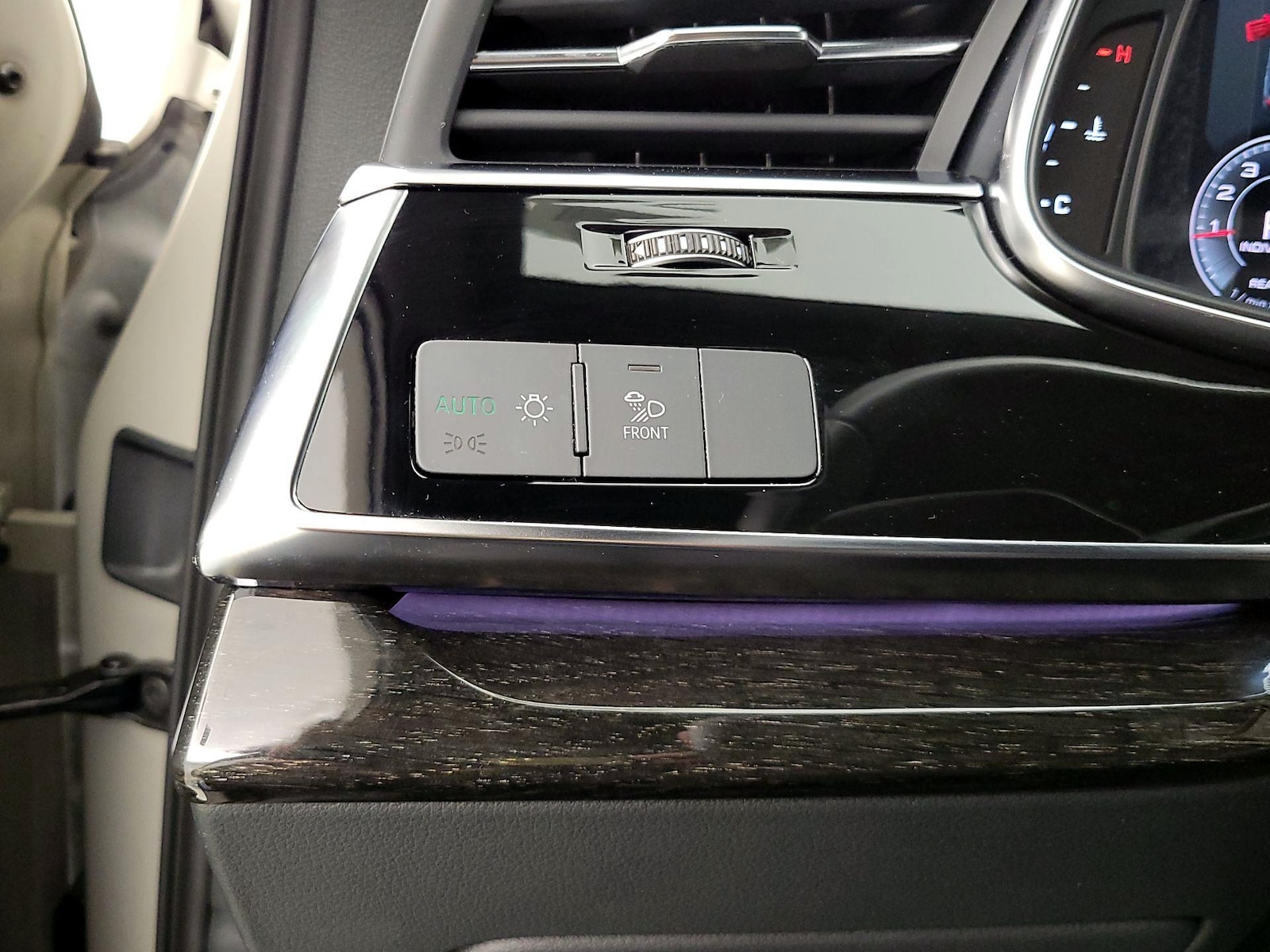 2023 Audi Q7 Premium Plus - Photo 14