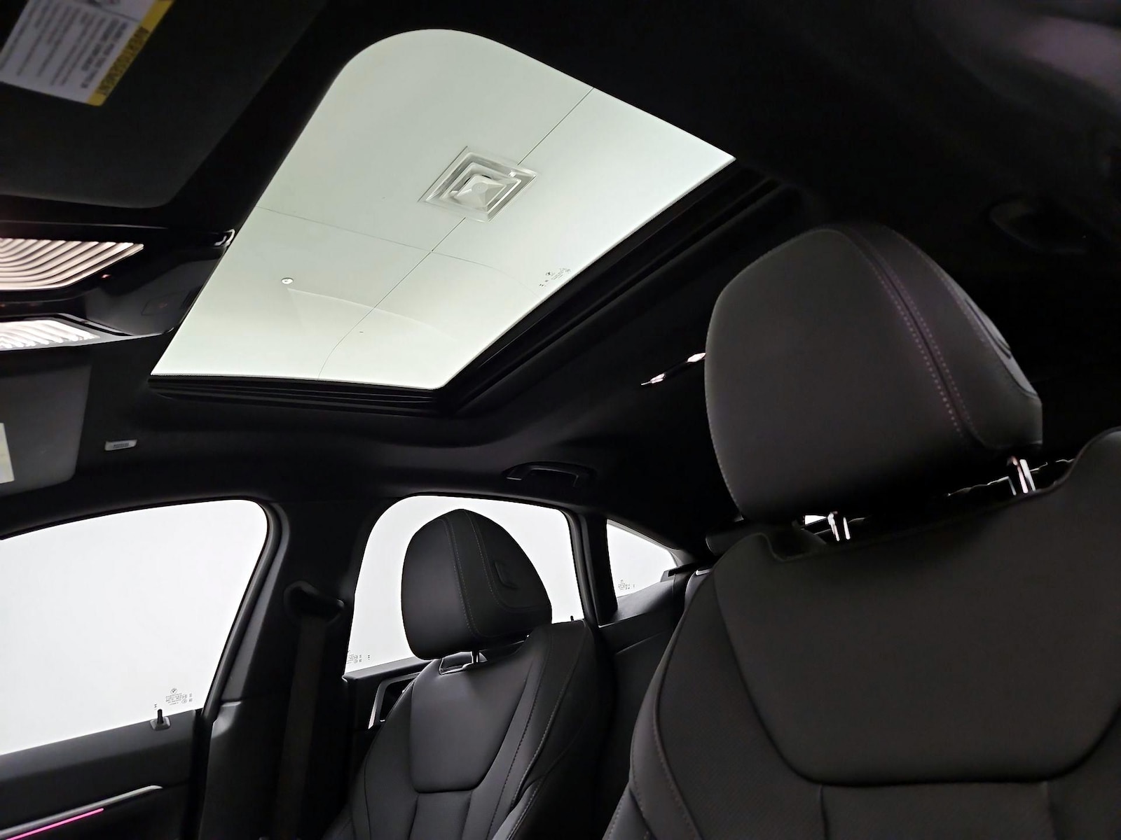 2024 BMW i4 35 - Photo 21