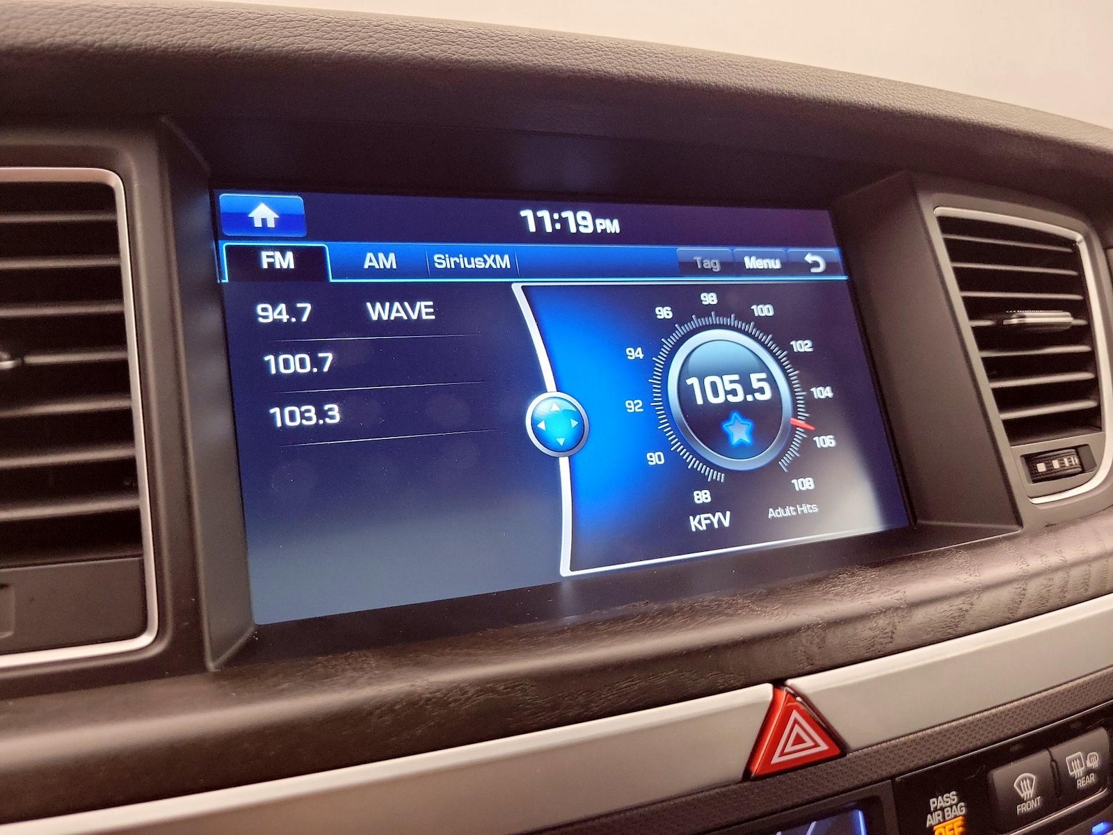 2015 Hyundai Genesis Base - Photo 17