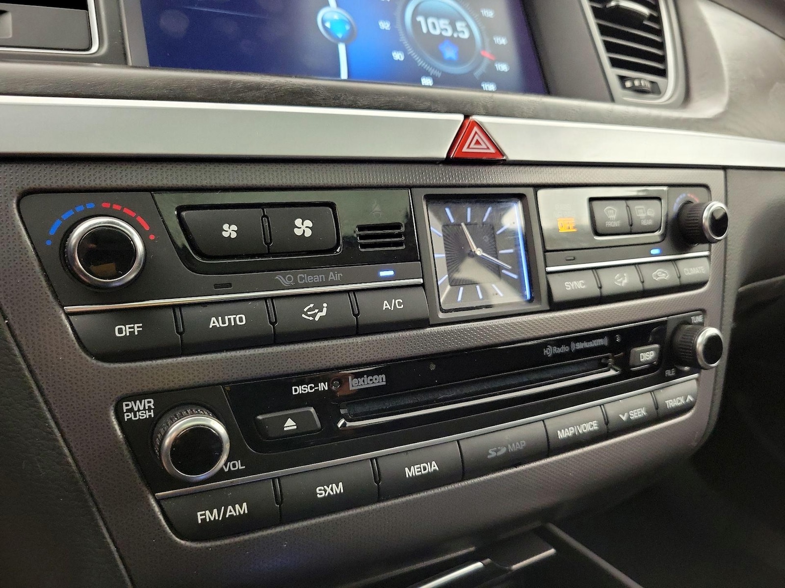 2015 Hyundai Genesis Base - Photo 18