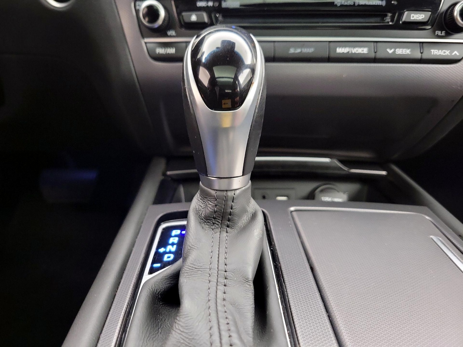 2015 Hyundai Genesis Base - Photo 19