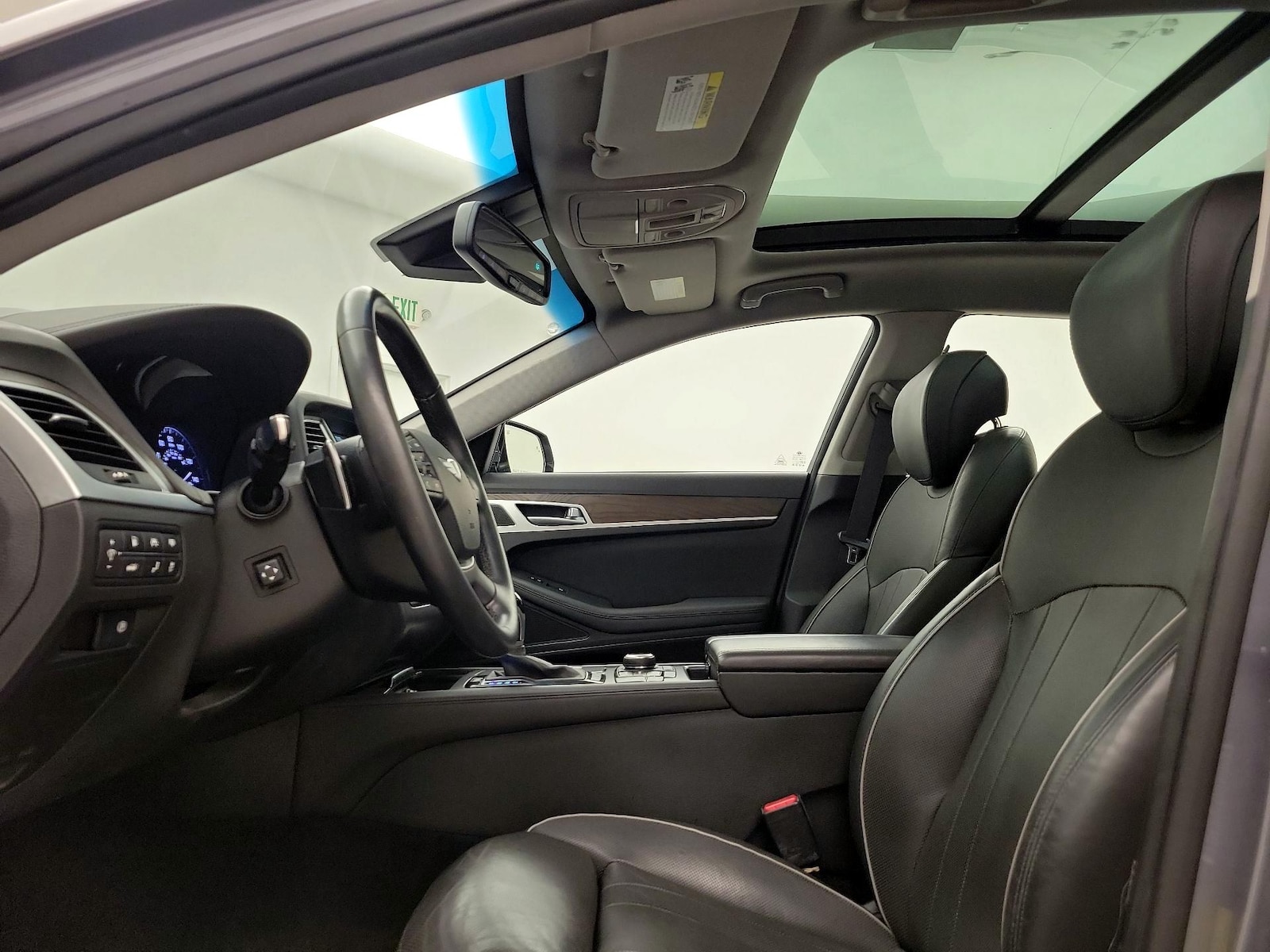 2015 Hyundai Genesis Base - Photo 21
