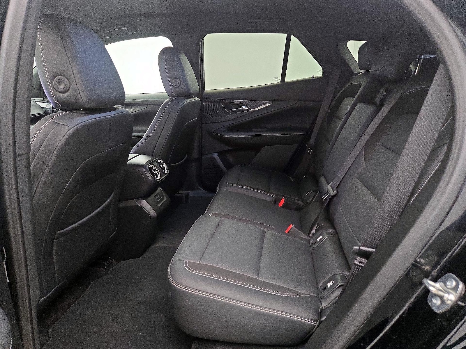 2024 Chevrolet Blazer EV LT - Photo 21