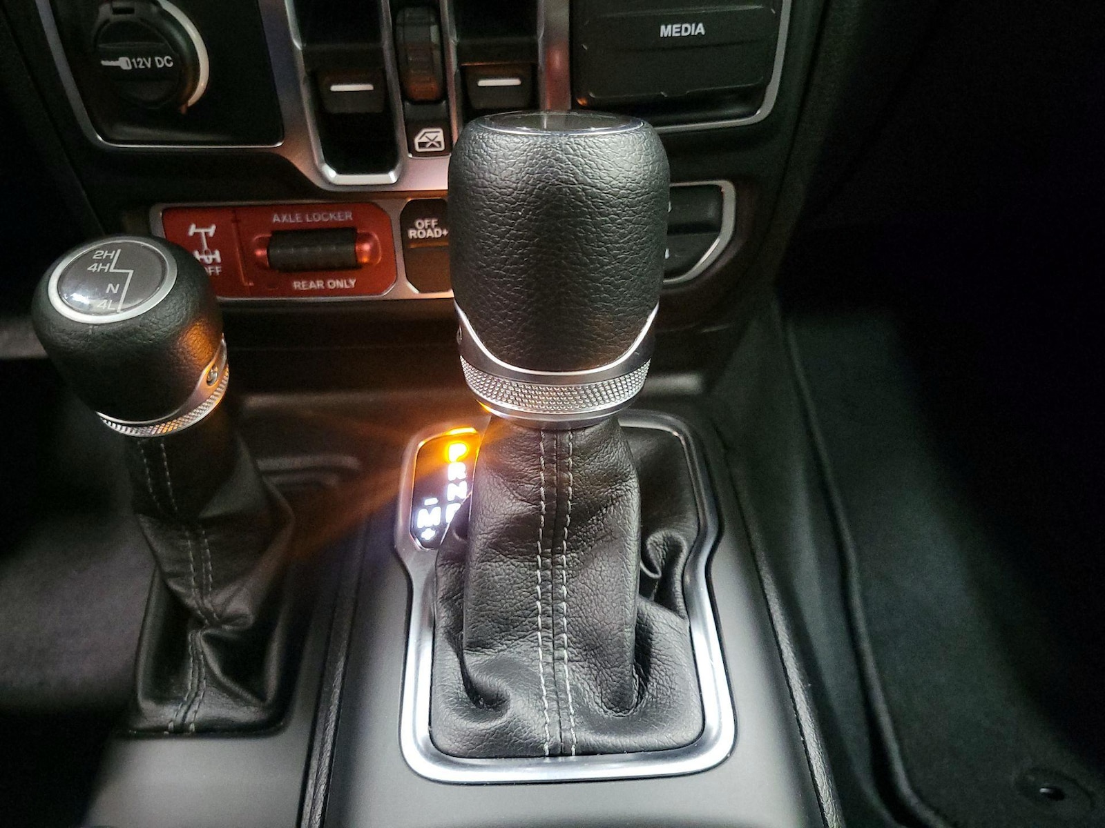2026 Jeep Gladiator Mojave - Photo 18