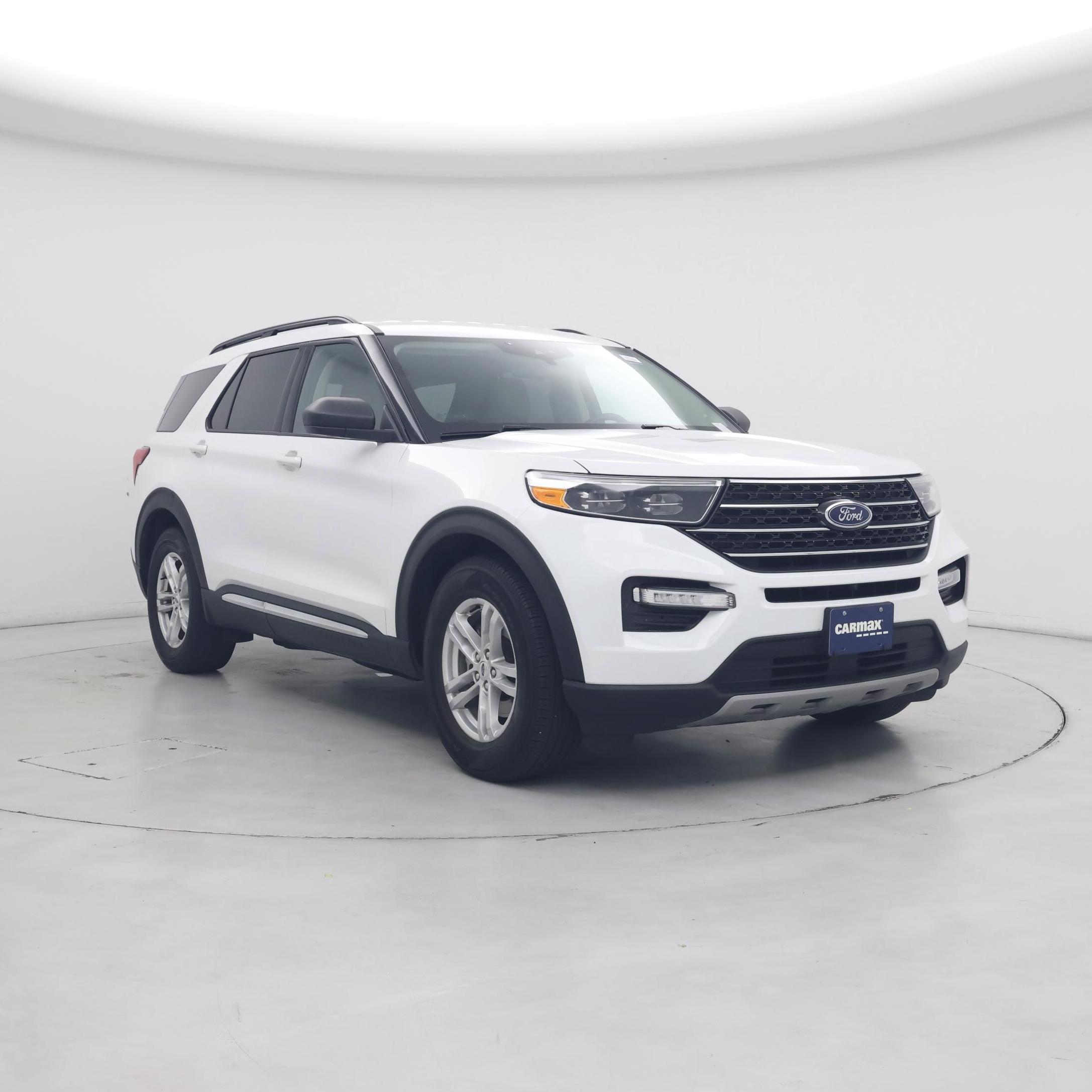 White 2021 Ford Explorer SUV / Crossover Rear-Wheel Drive Automatic