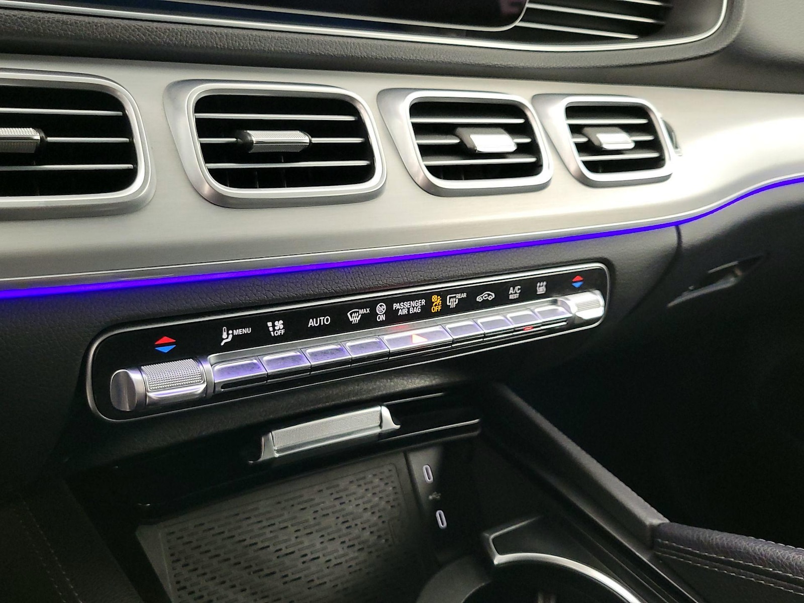 2024 Mercedes-Benz GLE GLE450E - Photo 18