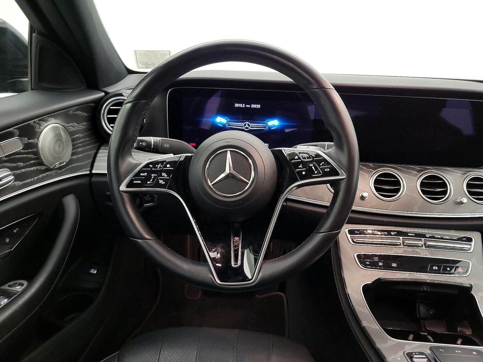 2021 Mercedes-Benz E-Class E350 - Photo 11