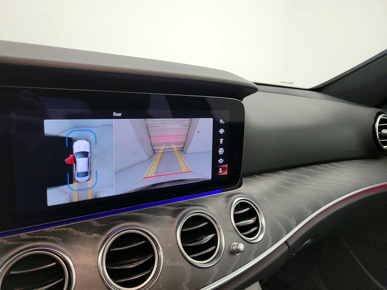 2021 Mercedes-Benz E-Class E350 - Photo 15