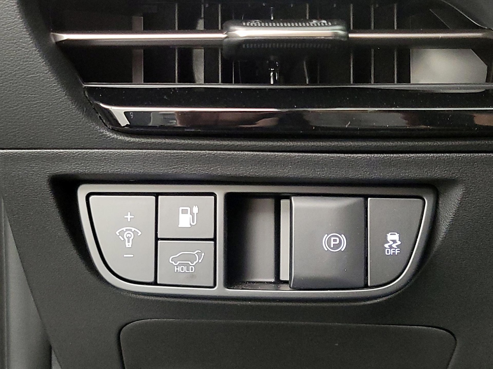 2025 Kia EV6 Wind - Photo 14