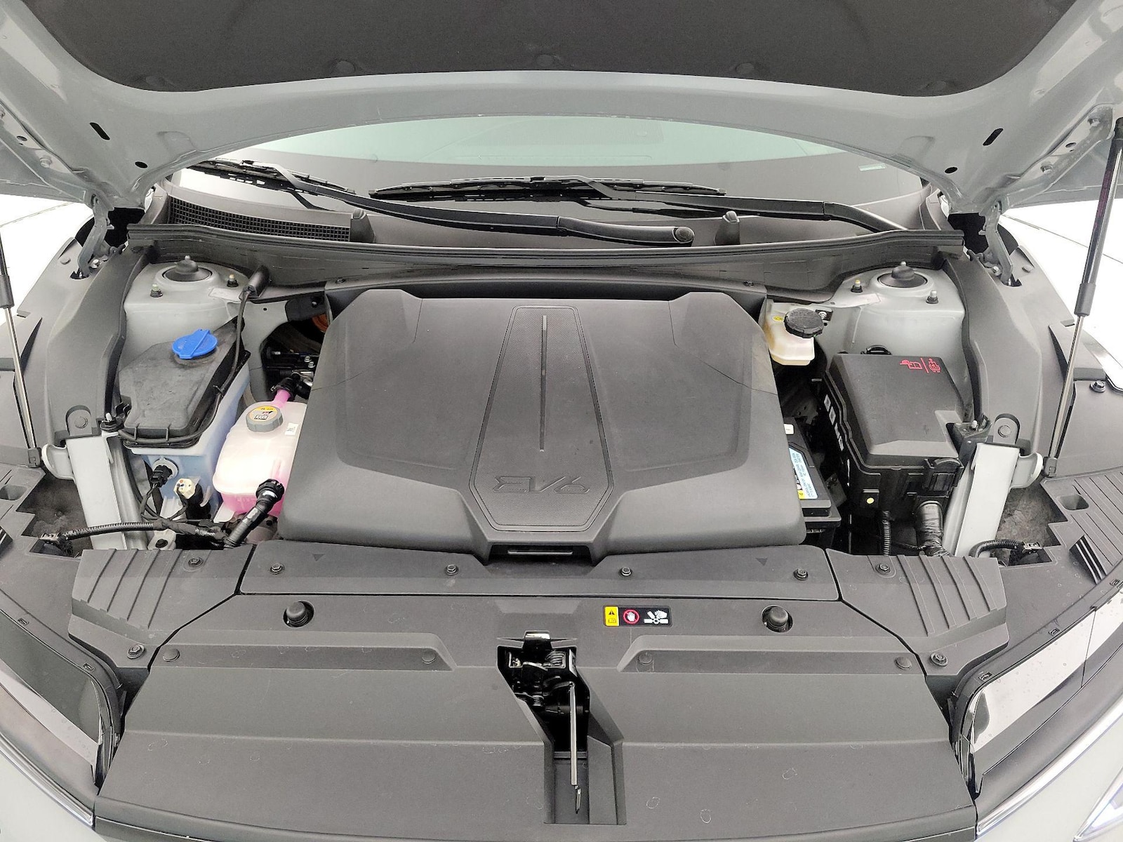 2025 Kia EV6 Wind - Photo 23