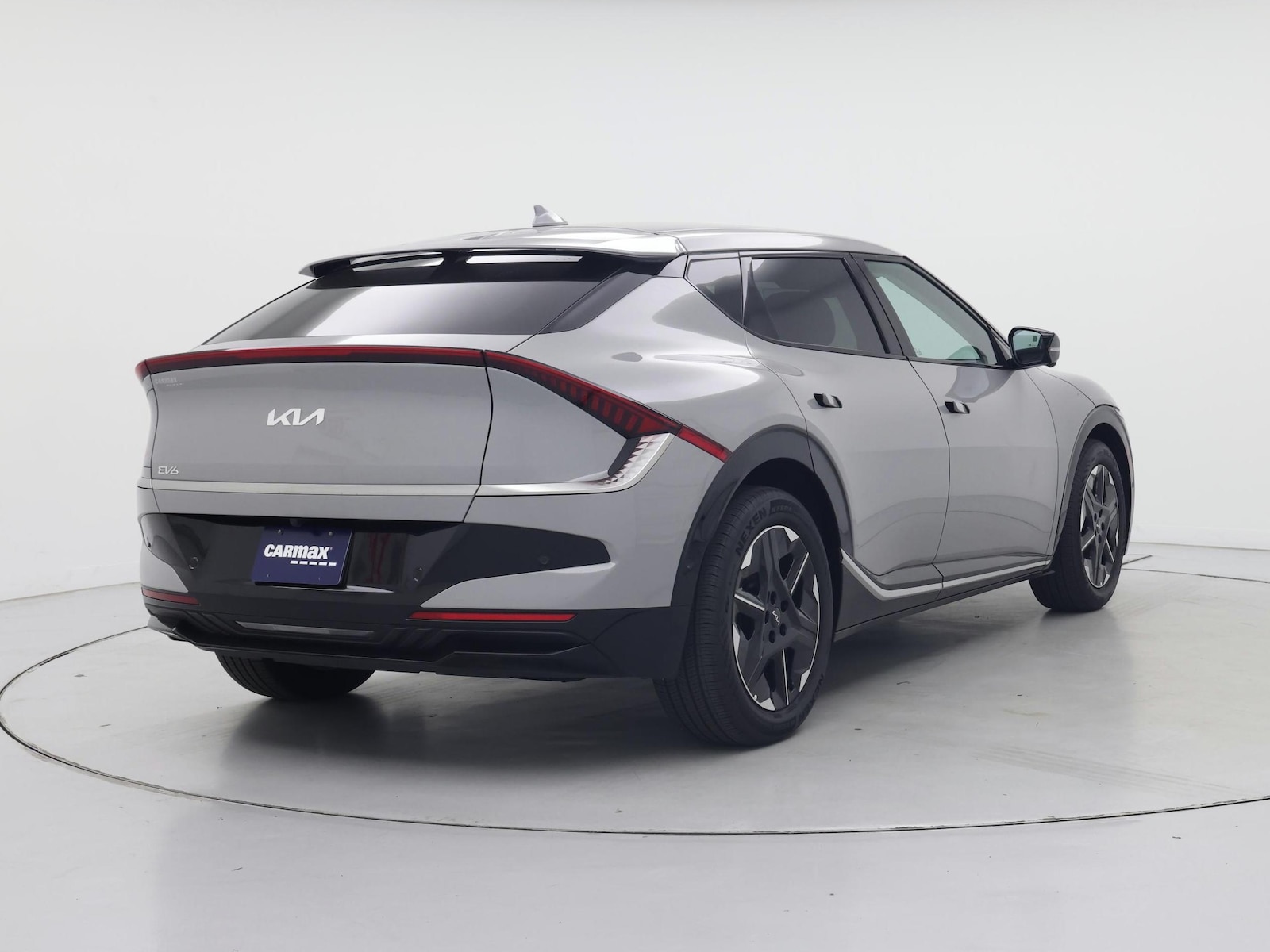 2025 Kia EV6 Wind - Photo 9