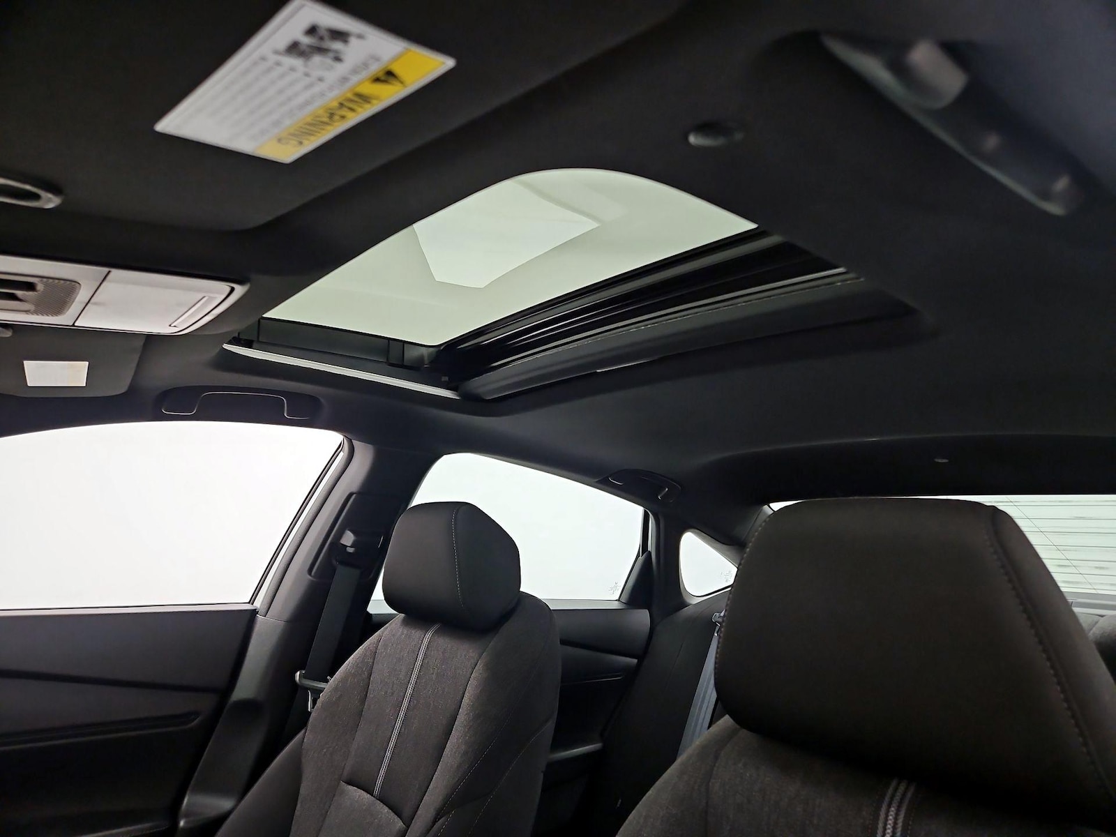 Sunroof(s) & Overhead Airbags