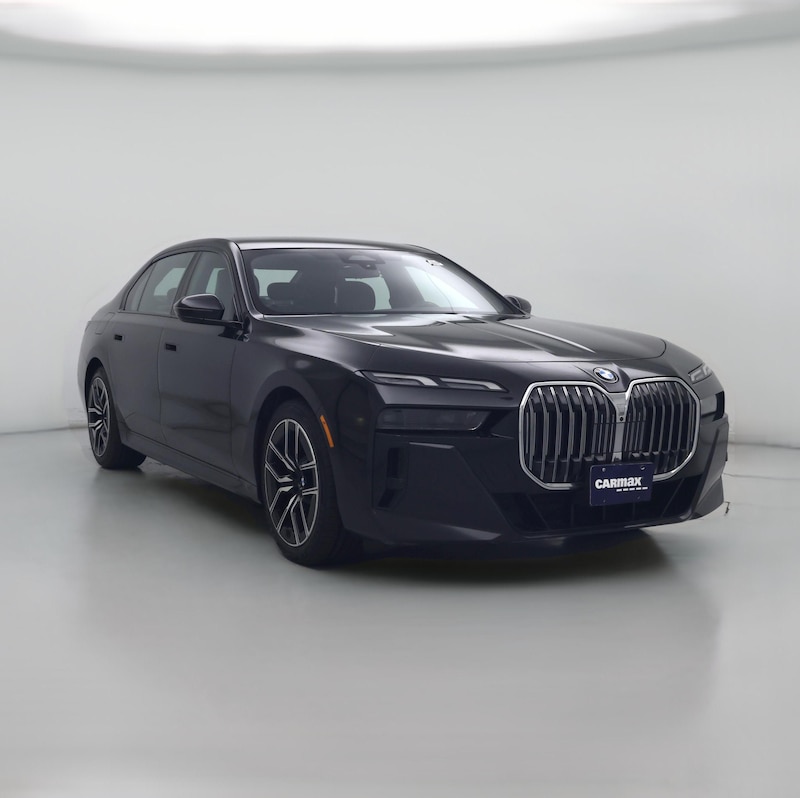 2025 BMW 740 I