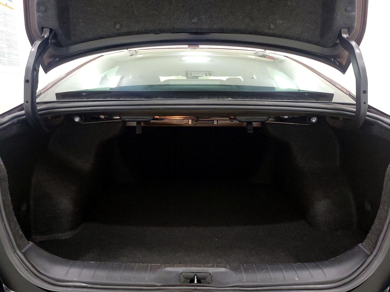 2024 Nissan Altima SV - Photo 21