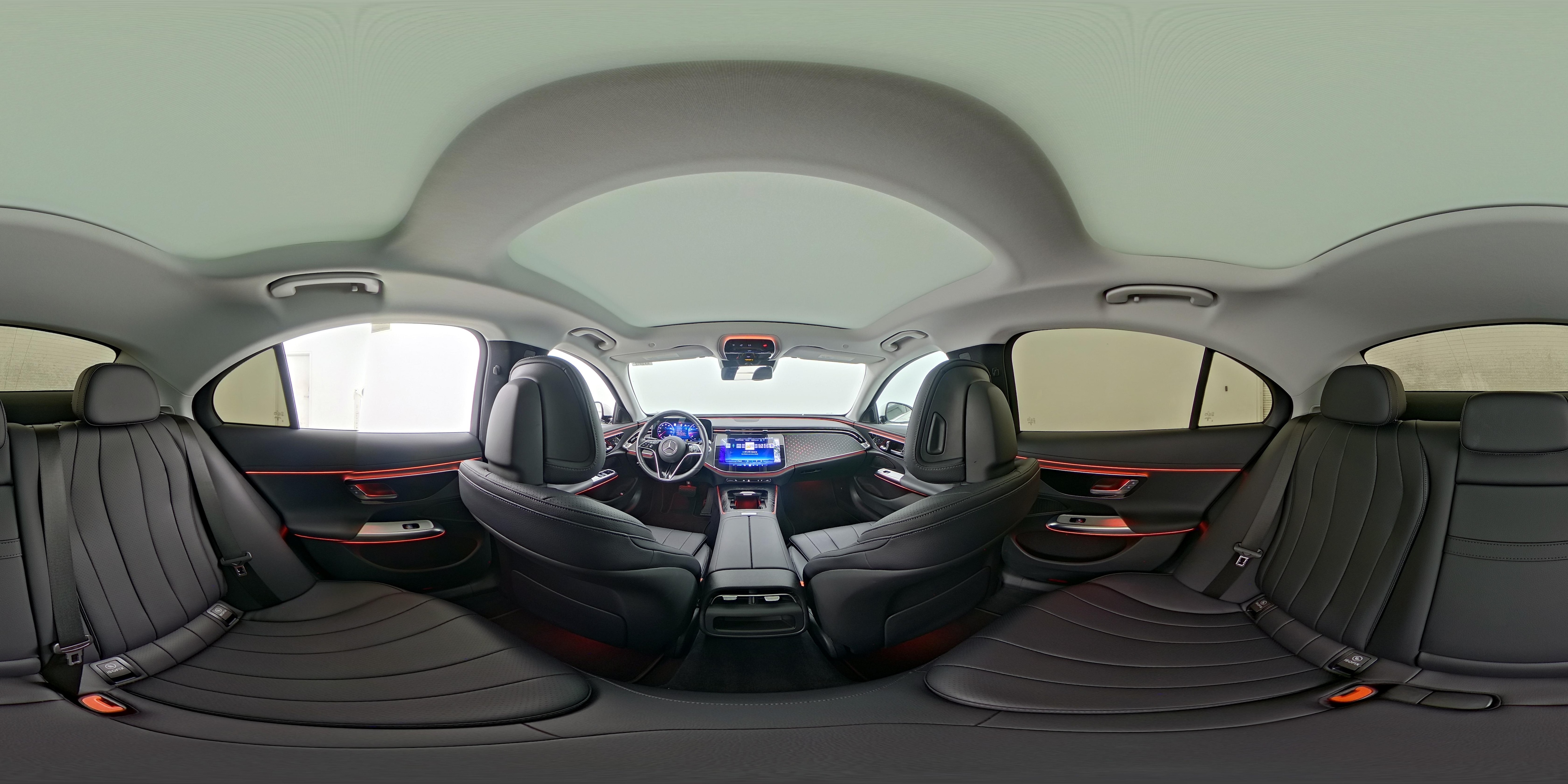 2025 Mercedes-Benz E-Class E350 - Photo 28