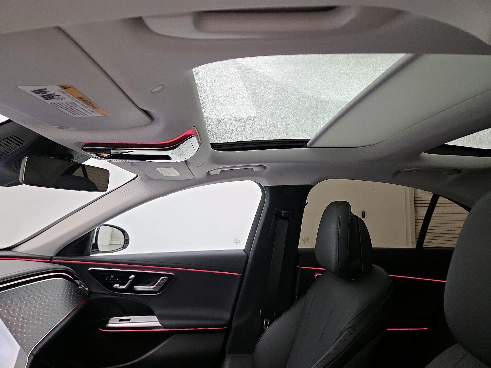 2025 Mercedes-Benz E-Class E350 - Photo 21