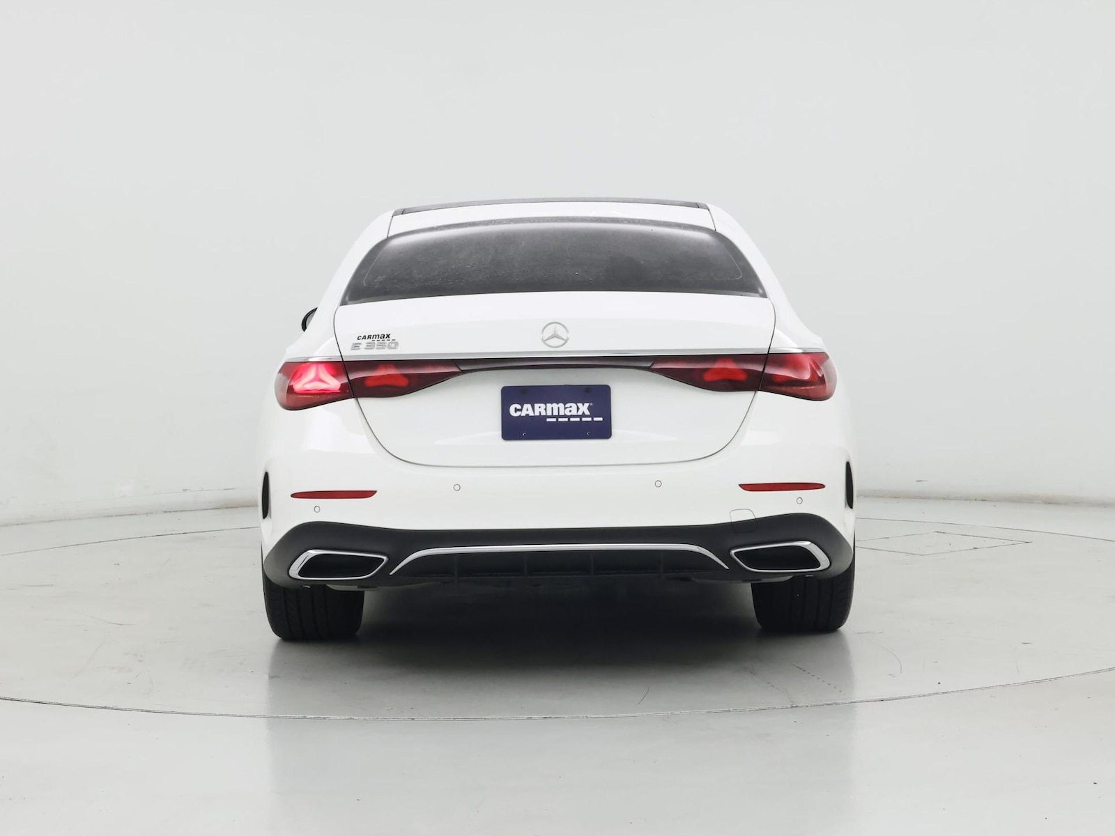 2025 Mercedes-Benz E-Class E350 - Photo 7