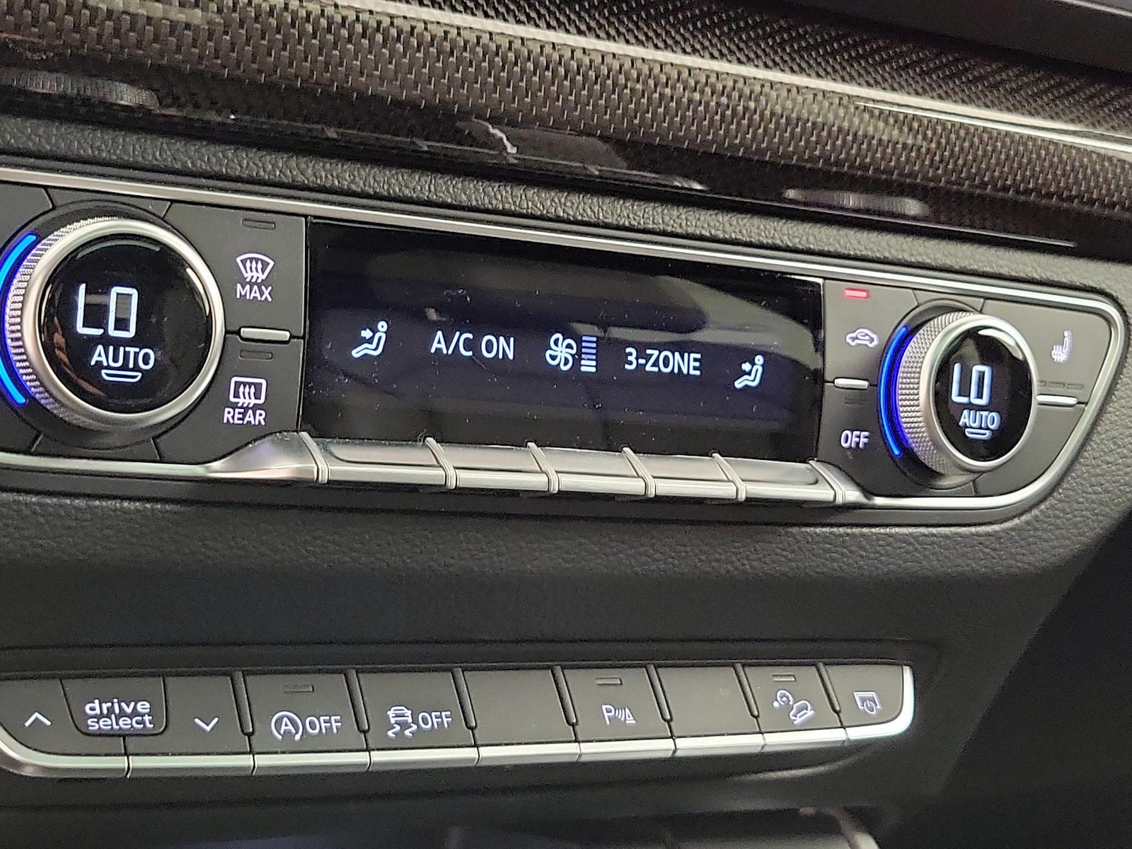 2022 Audi SQ5 Premium Plus - Photo 18