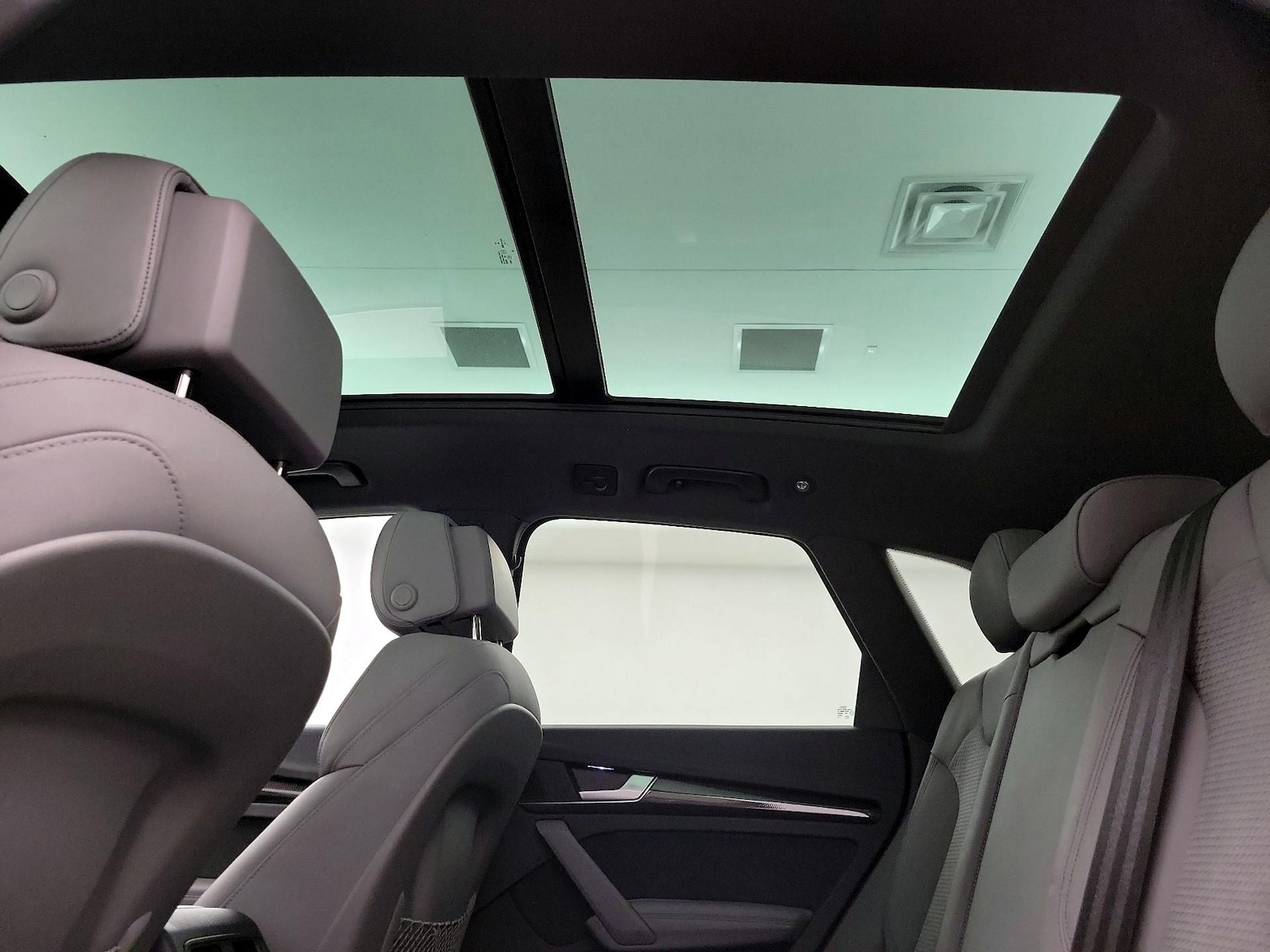 2022 Audi SQ5 Premium Plus - Photo 25