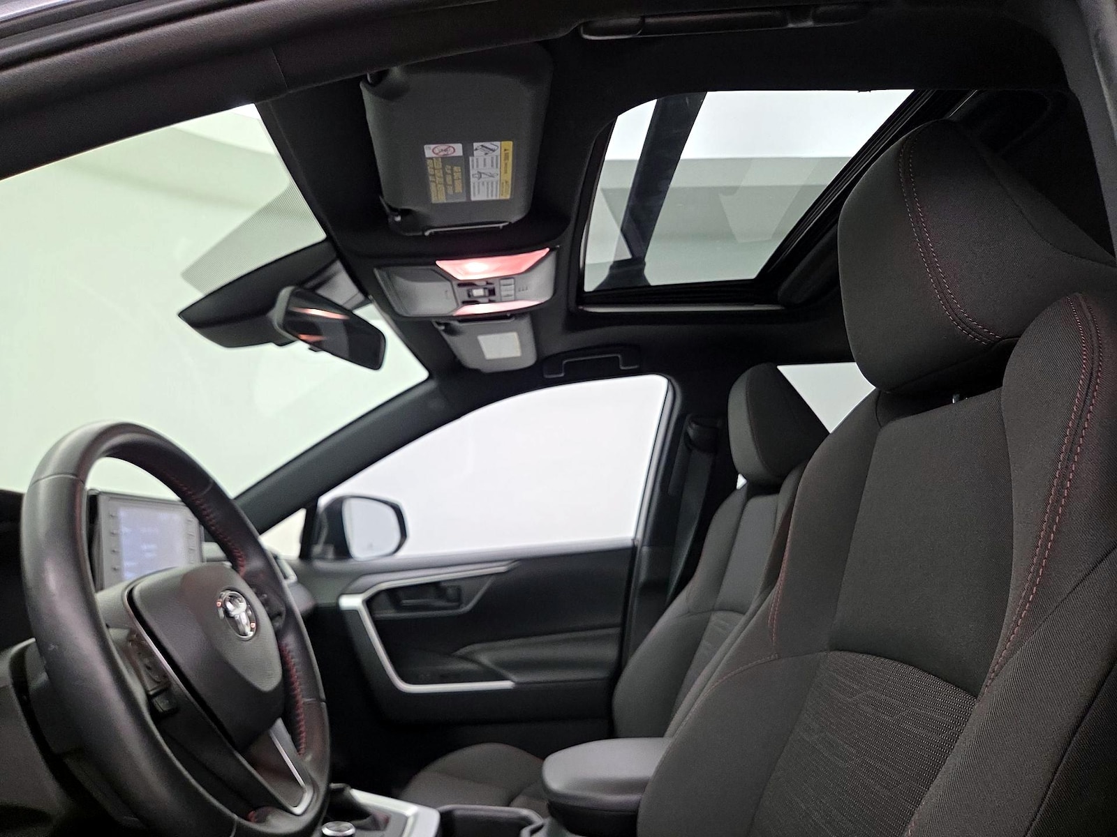 Sunroof(s) & Overhead Airbags